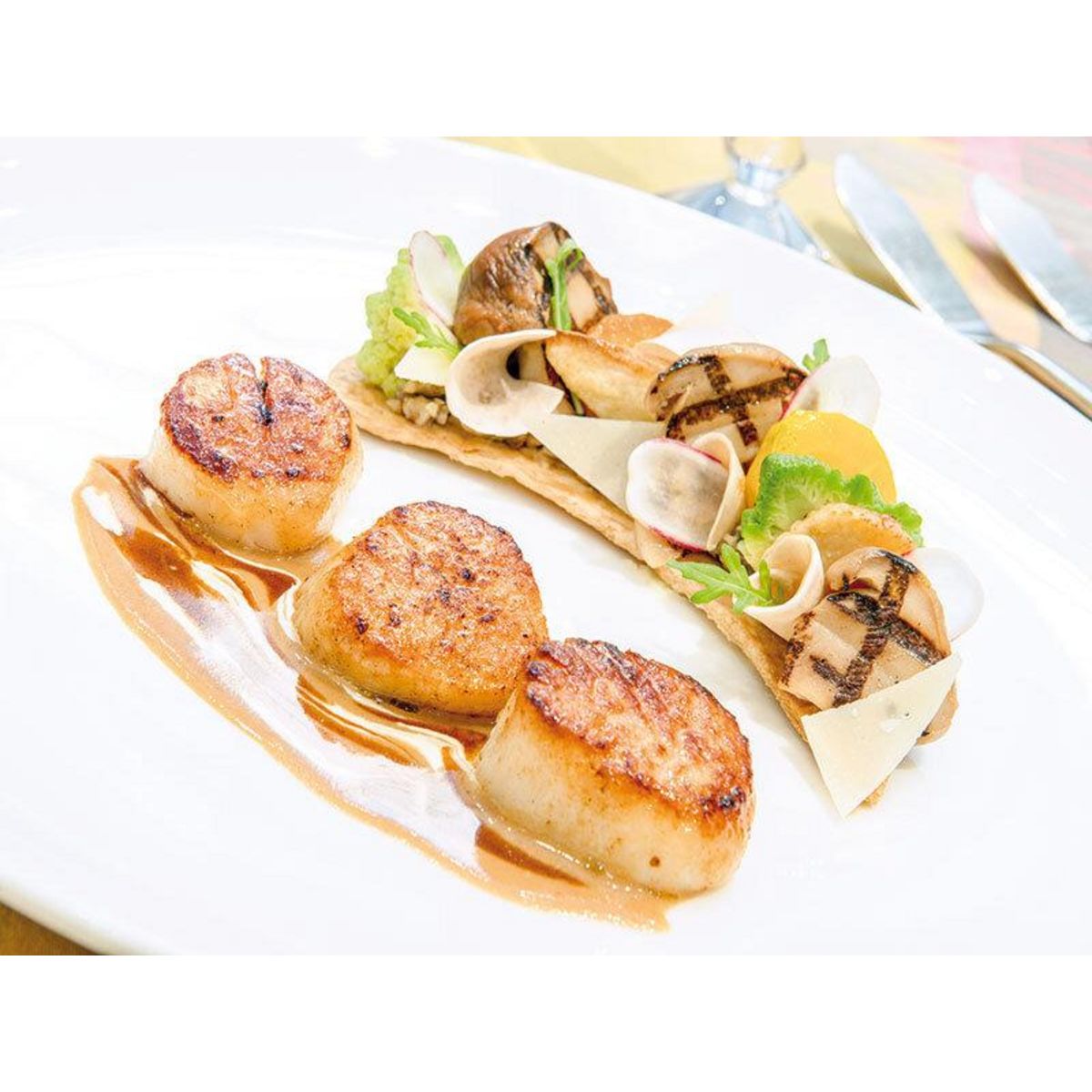 Smartbox Dîner romantique Menu 3 Plats à Nice - Coffret Cadeau Gastronomie