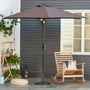 Voir la diapositive 4 : OUTSUNNY Parasol lumineux octogonal inclinable Ø 2,67 x 2,4H m parasol LED solaire métal polyester haute densité 180 g/m² chocolat