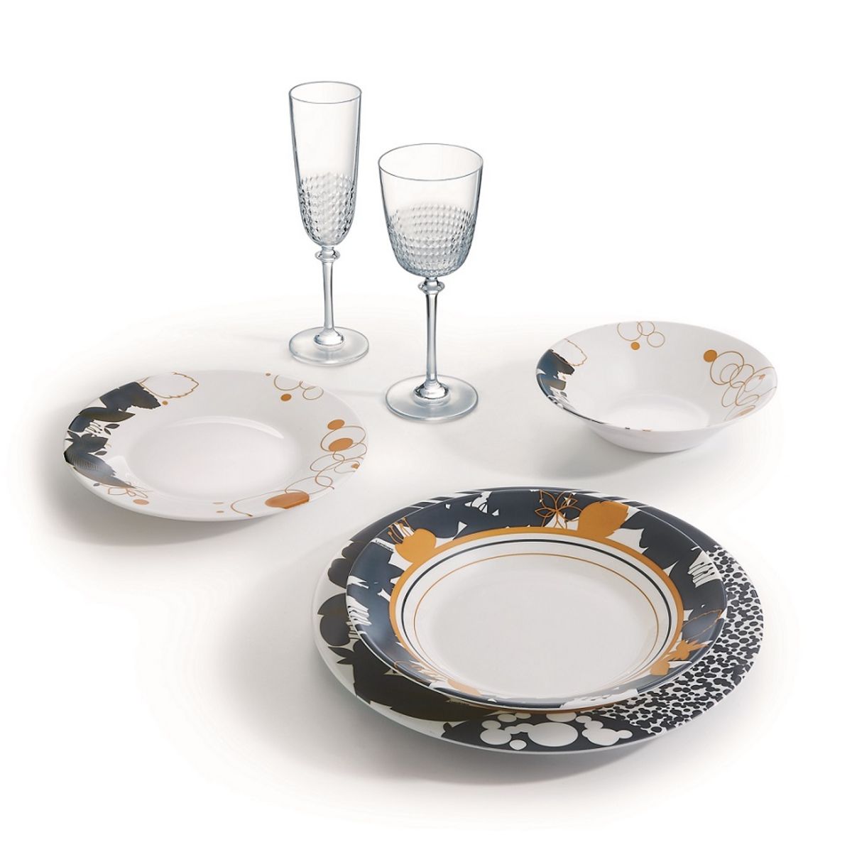 LUMINARC Service d'assiettes 18 pièces en opale ORME 