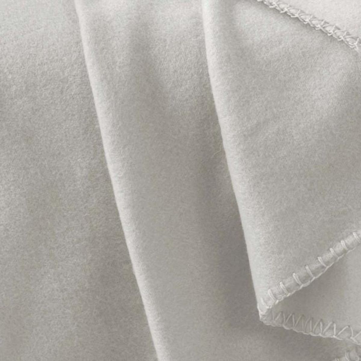 Paris Prix Plaid Polaire  Milou  125x150cm Naturel