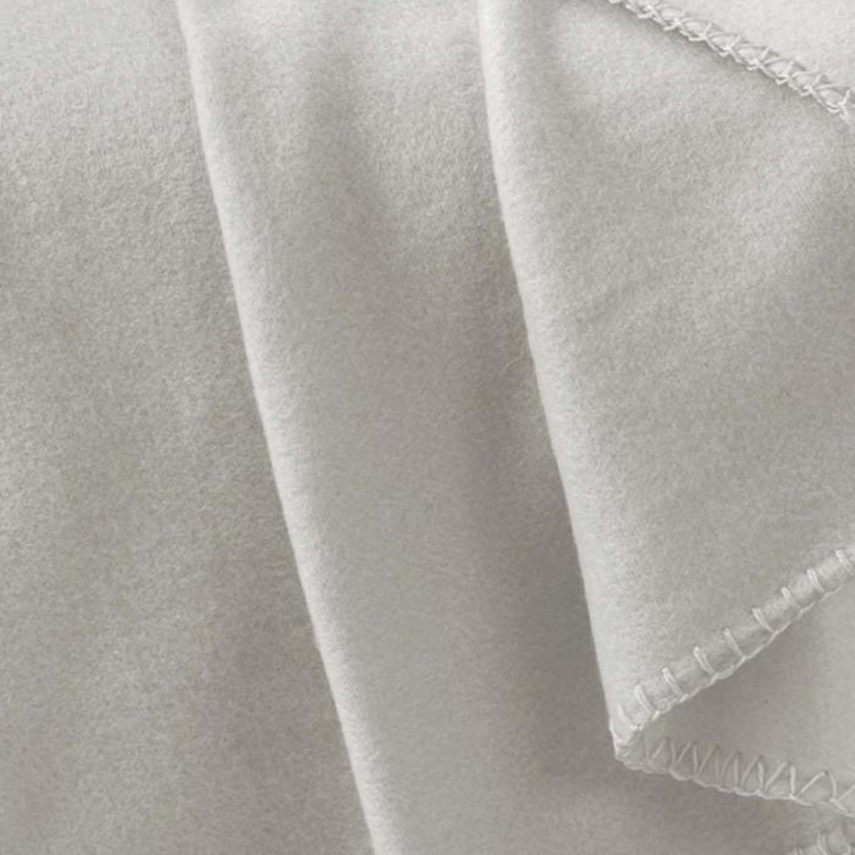 Paris Prix Plaid Polaire  Milou  125x150cm Naturel