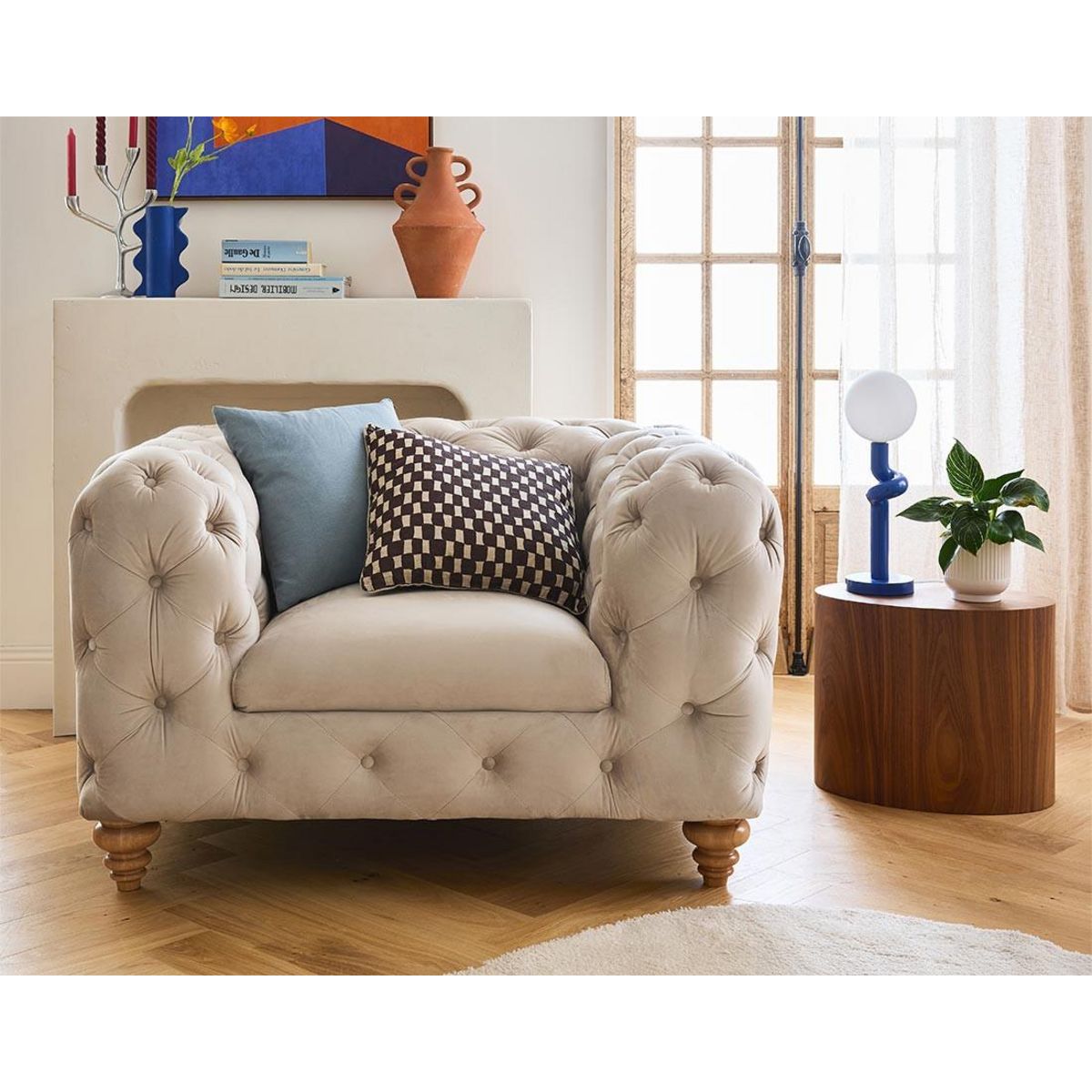 LISA DESIGN Walter - fauteuil chesterfield en velours - pieds bois