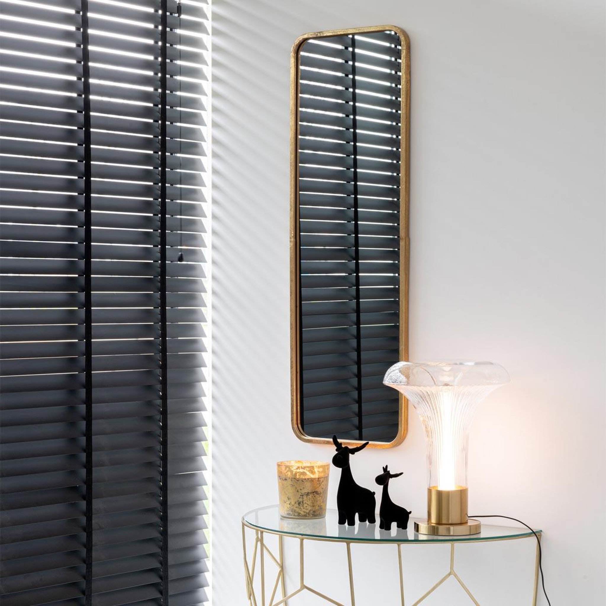 Voir la diapositive 5 : J-LINE Miroir mural en métal design  mona  119cm or