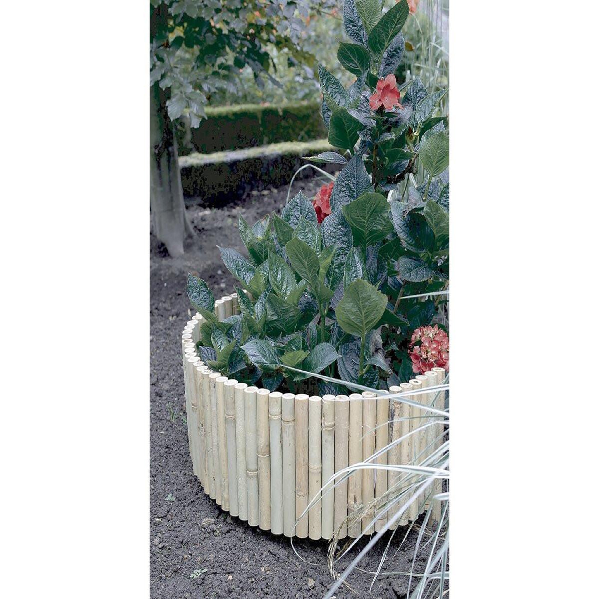 Voir la diapositive 2 : Nortene Bordure souple en bambou naturel  Bamboo Roll  - 0,30 x 2 m