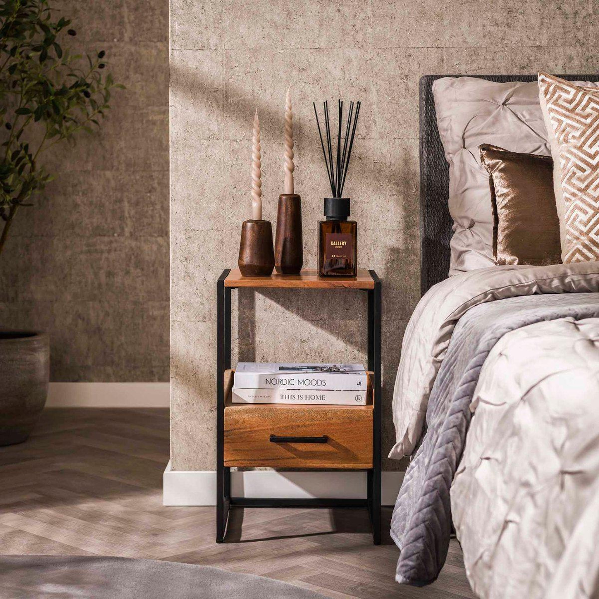 Voir la diapositive 2 : JLC KREATION Table de chevet en bois massif ninna niche 1 tiroir