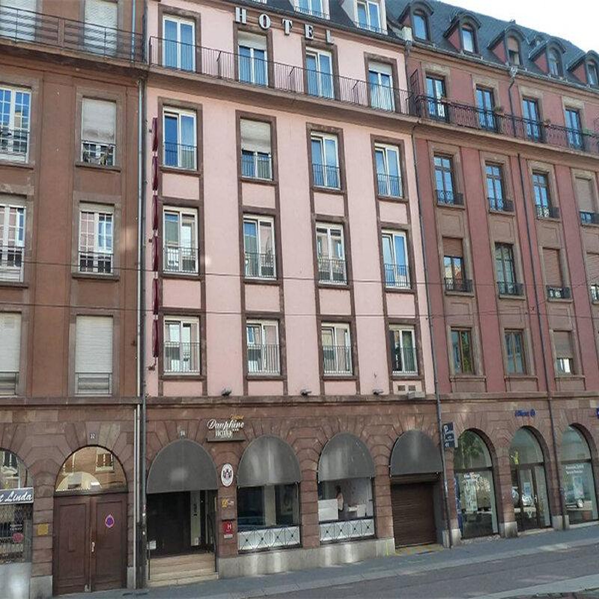Voir la diapositive 4 : Smartbox 3 jours en hôtel 4* en plein cœur de strasbourg - coffret cadeau séjour