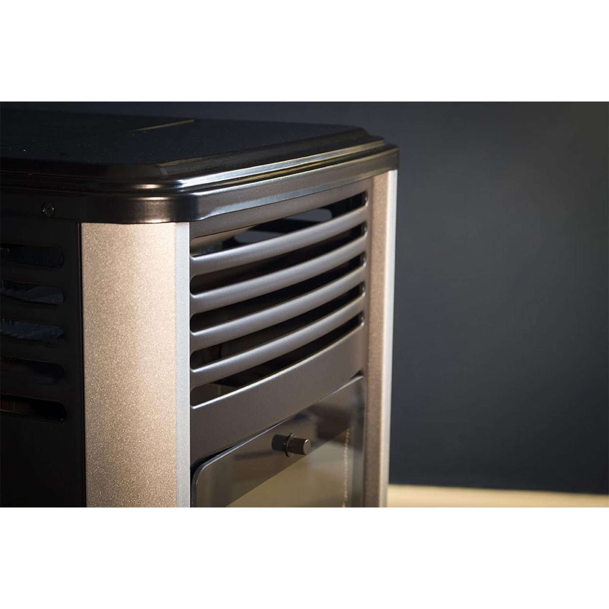 Voir la diapositive 6 : SAHARA Chauffage à gaz 3.4 KW mobile Noir Effet feu + Tuyau gaz + Détendeur butane Manhattan SAHARA