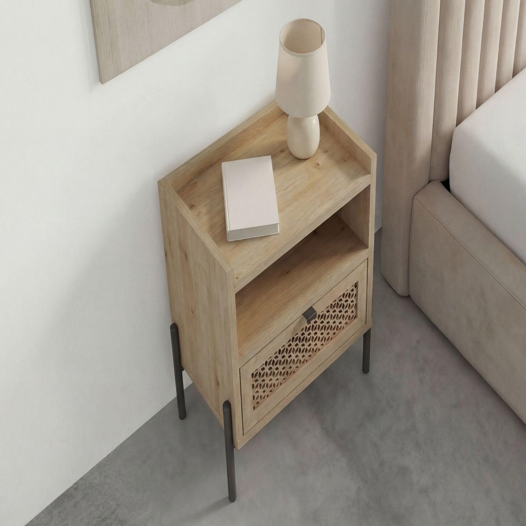 Voir la diapositive 6 : CASANOVA PARIS STERA - Table de chevet 49cm en mélamine - Chêne clair