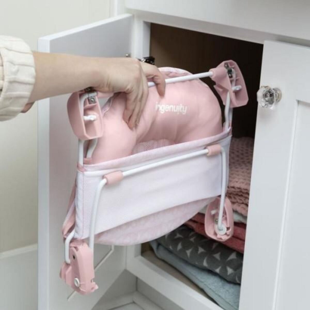MARKET24 Transat - Anneau INGENUITY  de bain pour bébé fille pliable rose