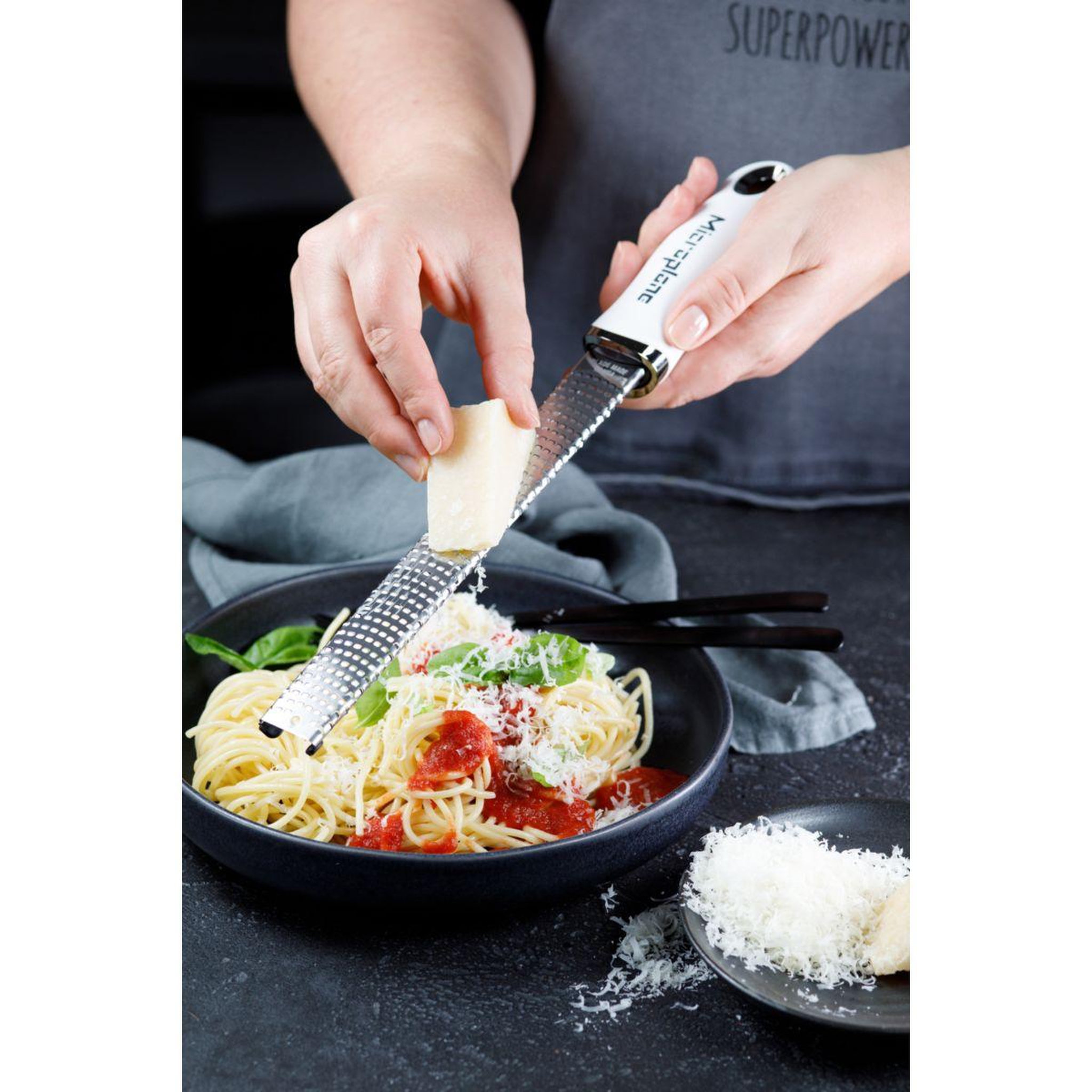 Voir la diapositive 3 : MICROPLANE Zesteur premium blanc
