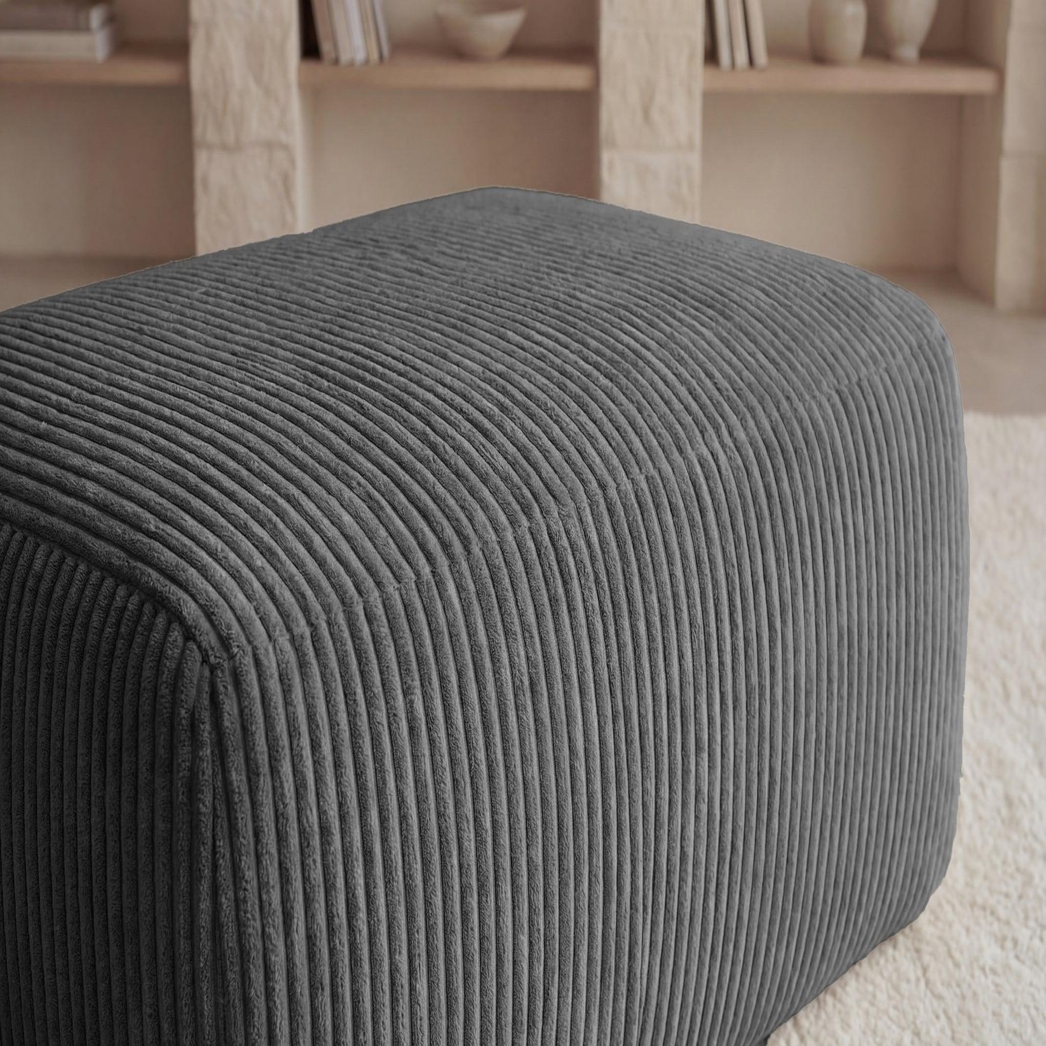 Voir la diapositive 4 : CASANOVA PARIS Olympe - pouf en petit velours côtelé 100x68x42