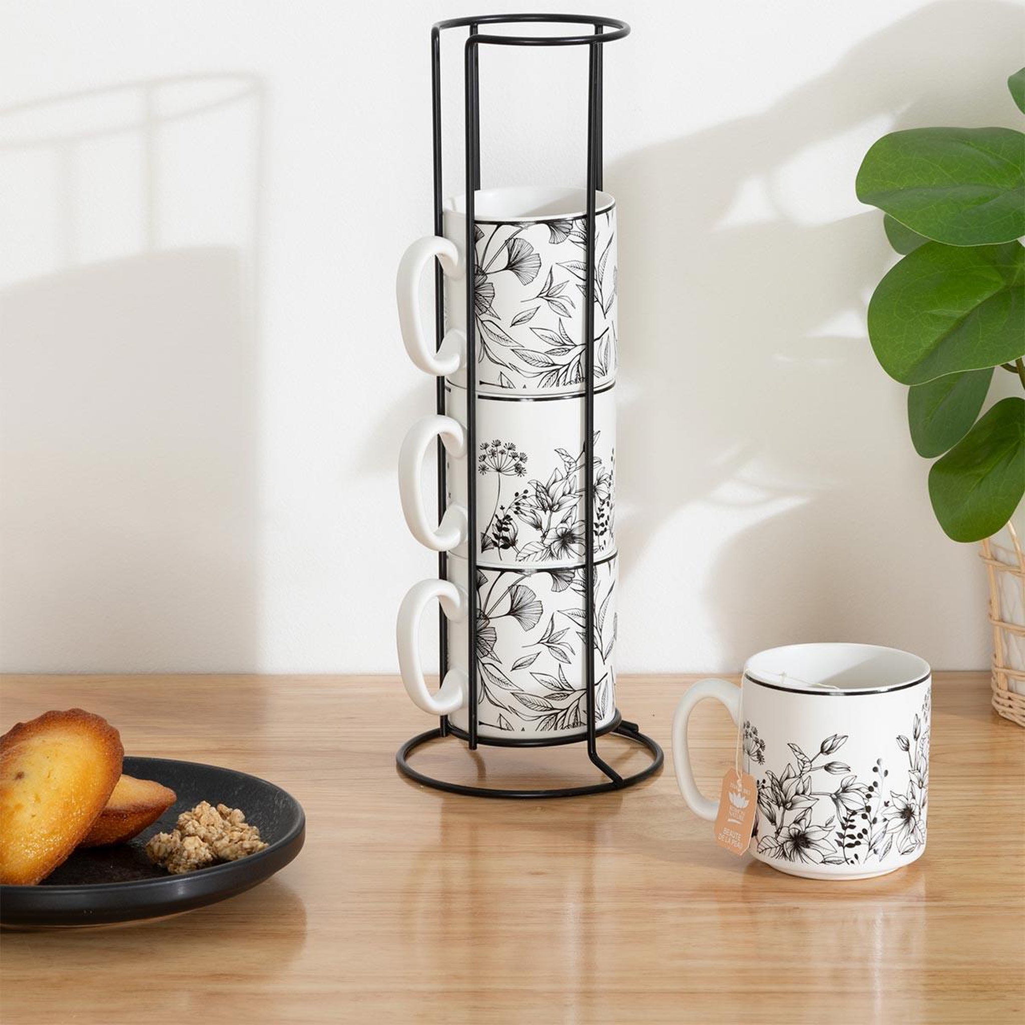 Voir la diapositive 4 : SECRET DE GOURMET Lot de 4 mugs sur rack  white floral  24cl blanc