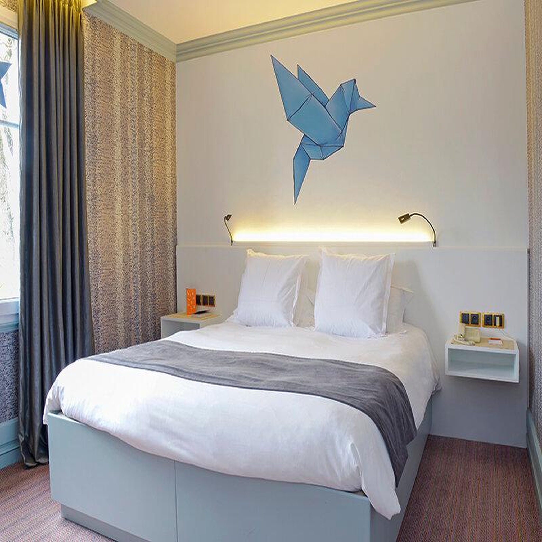 Voir la diapositive 2 : Smartbox Séjour d'exception de 2 jours en hôtel 4* avec dîner et accès au spa en lisière de cognac - coffret cadeau séjour