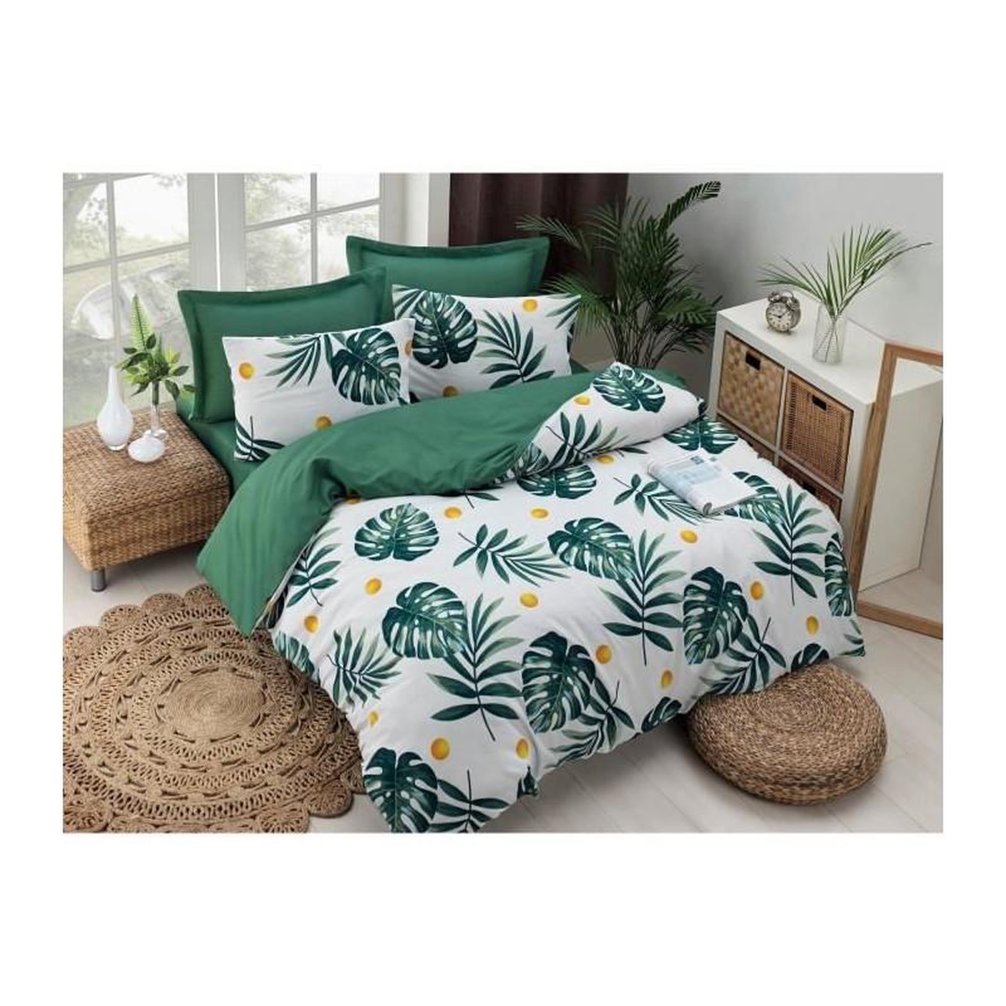 GENERIQUE Parure de lit - 1 housse de couette 220 x 240 cm + 2 taies d'oreiller 60 x 60 cm - 65% coton, 35% polyester - Vert