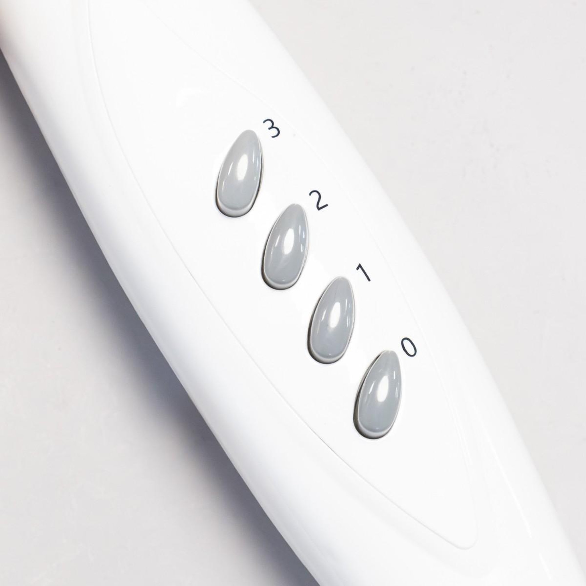 Voir la diapositive 4 : NIKLAS Ventilateur sur pied 45w mat télescopique 1.30m 3 vitesses 40 cm niklas