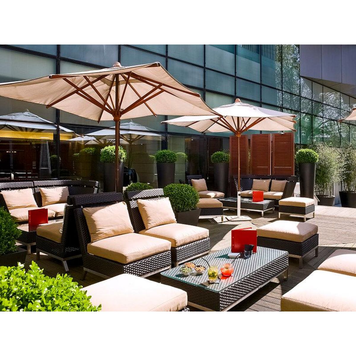 Smartbox 2 jours à Paris Bercy dans un hôtel Pullman 4* avec accès à l'espace fitness et sauna - Coffret Cadeau Séjour