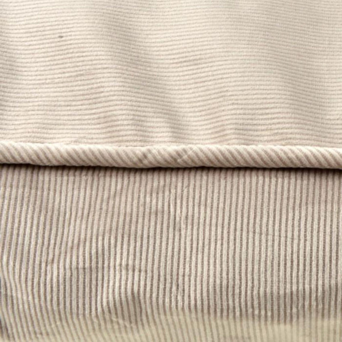 Paris Prix Coussin Rectangle Chien & Chat Velours  Crafty  100cm Noisette