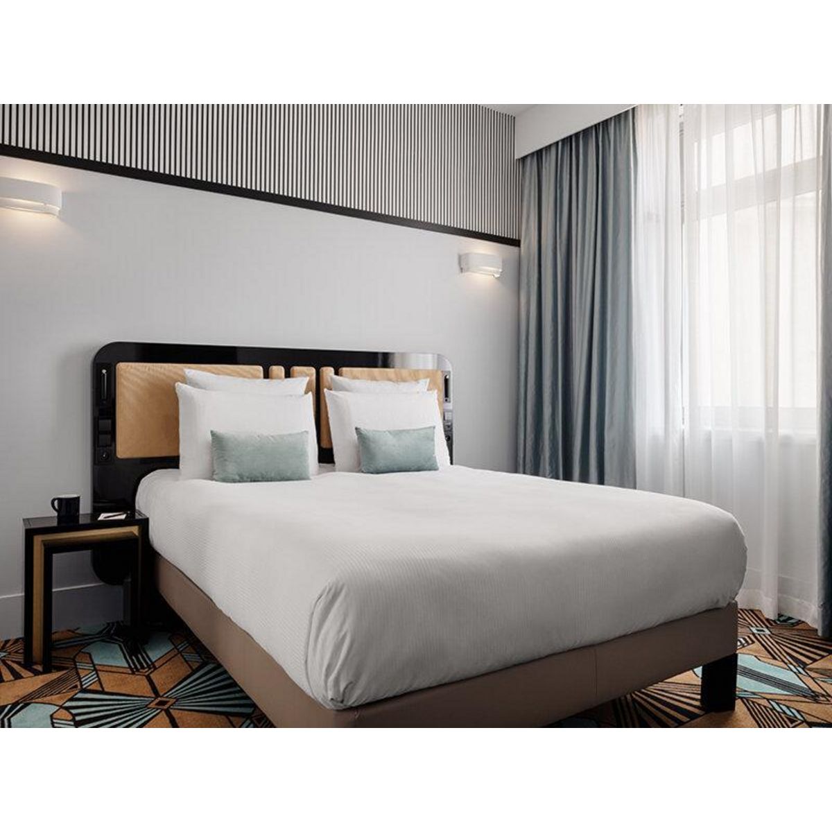 Smartbox 2 jours en hôtel 4* à Antibes avec cocktail de bienvenue - Coffret Cadeau Séjour