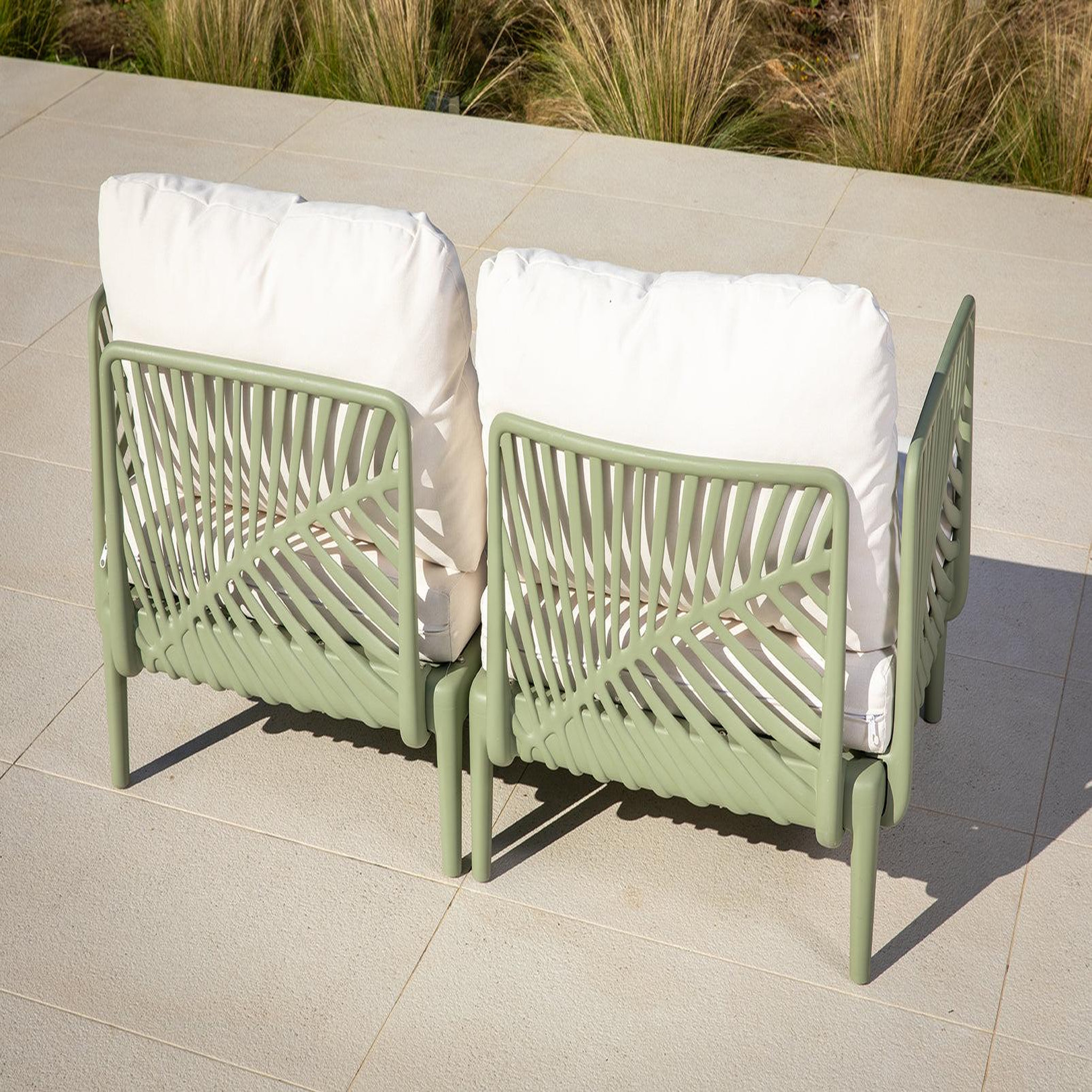 Voir la diapositive 5 : Jardiline HENDERSON - Salon de Jardin en résine PP 50% recyclé avec coussin