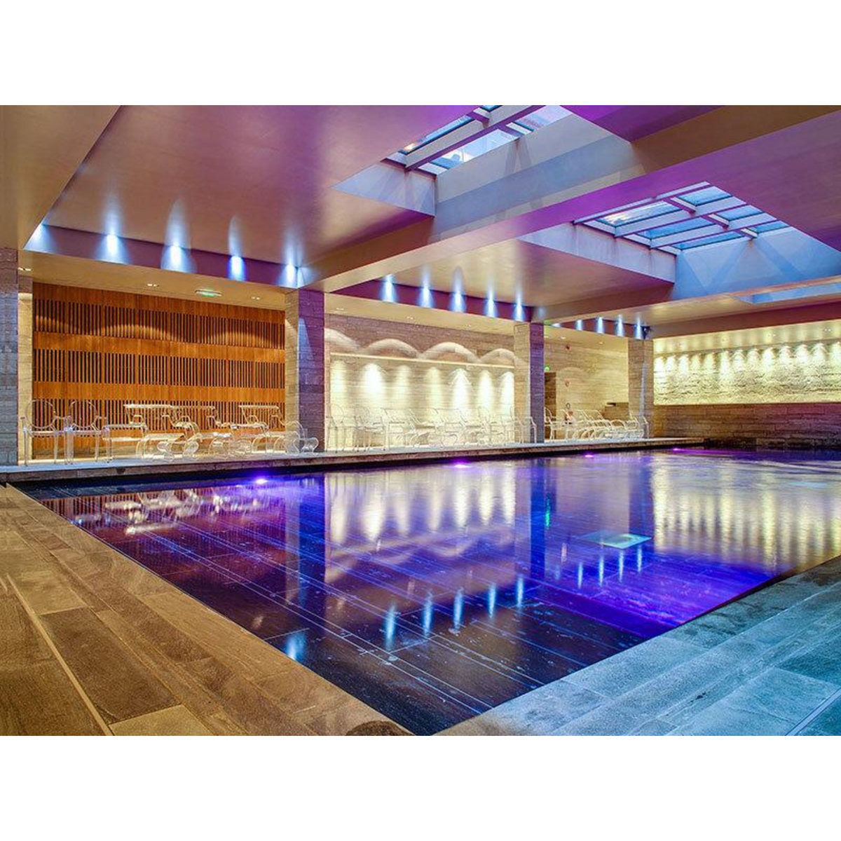 Smartbox Séjour de luxe à Rouen : 3 jours en hôtel 5* avec dîner et accès illimité à l'espace bien-être - Coffret Cadeau Séjour