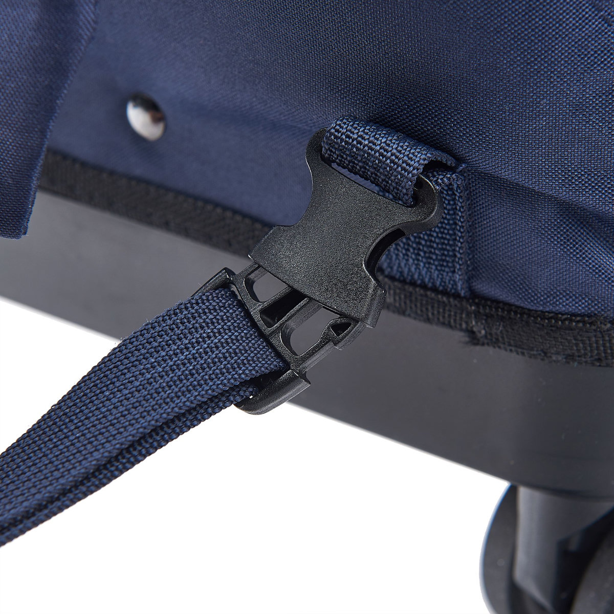 AUCHAN Sac à dos à roulettes polyester multicolore FOOTBALL STREET CODE