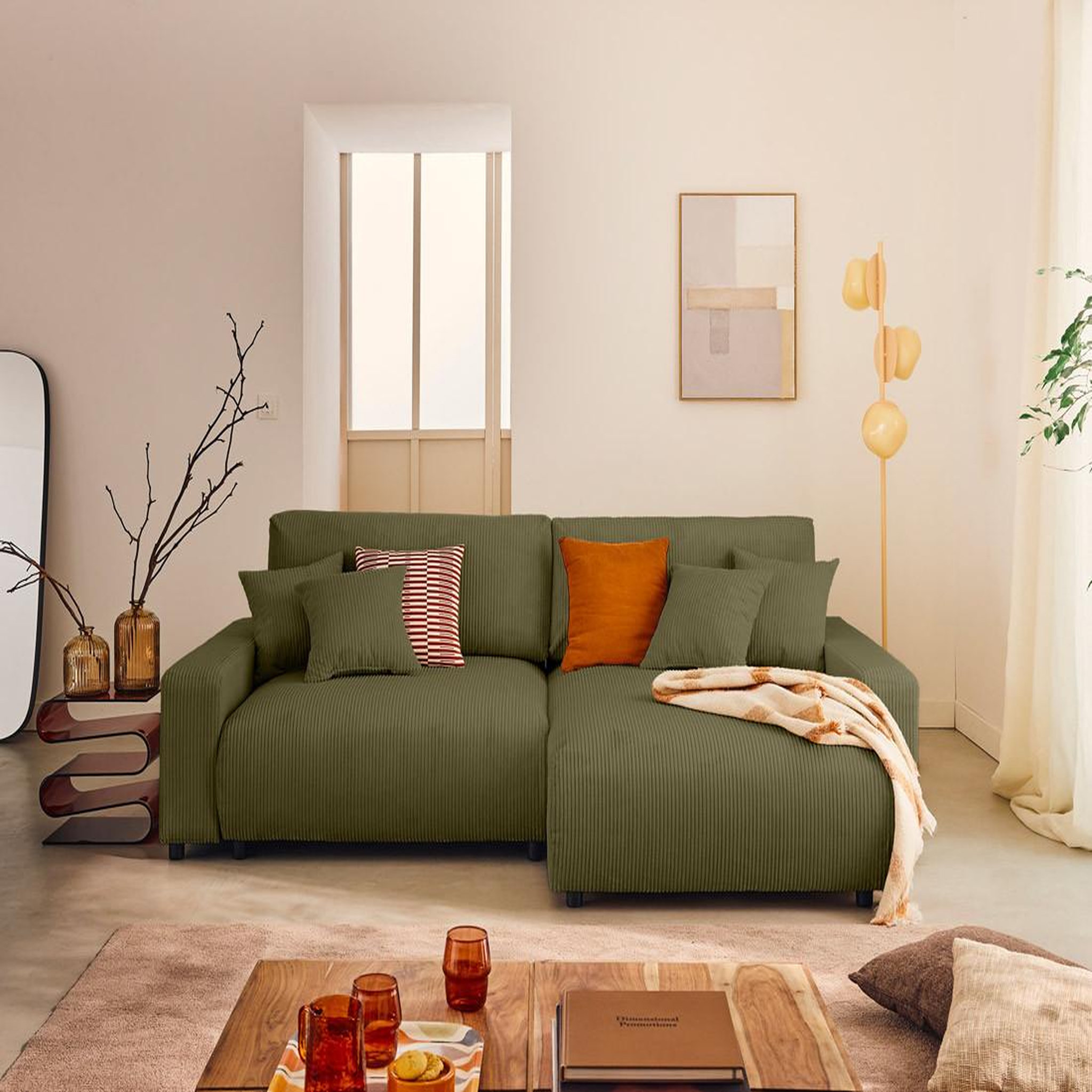 LISA DESIGN Pivoine - canapé d'angle 4 places réversible convertible avec 2 coffres en velours côtelé. Coloris disponibles : Orange, Vert, Bleu, Gris, Beige