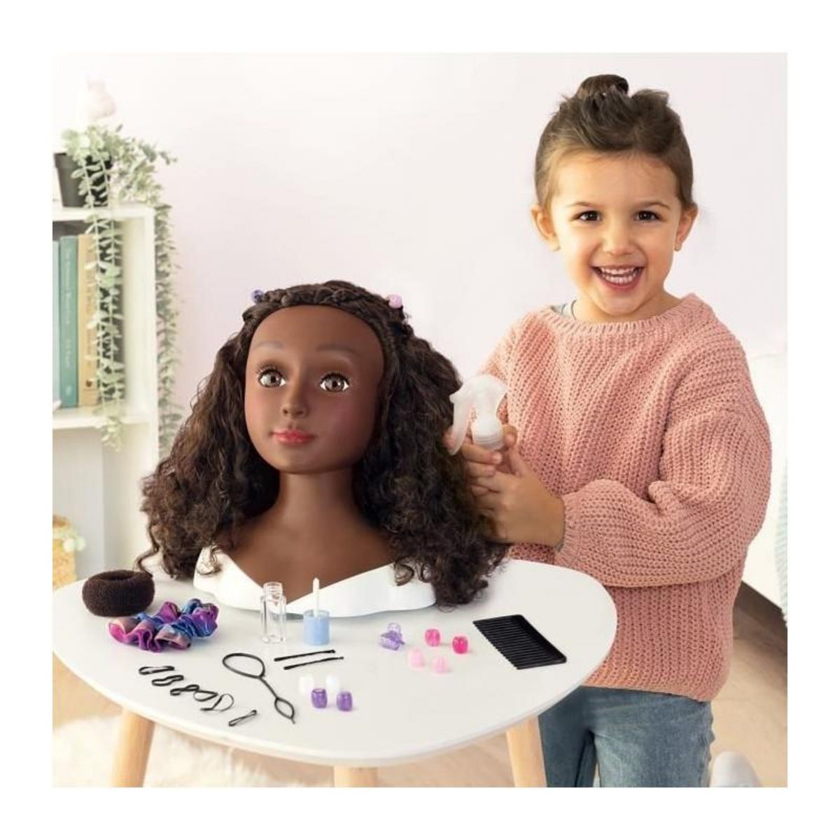SMOBY Smoby - Tete a coiffer cheveux afro - Facile a coiffer - 23 accessoires réalistes - Levres thermosensibles - Trappe de rangemen