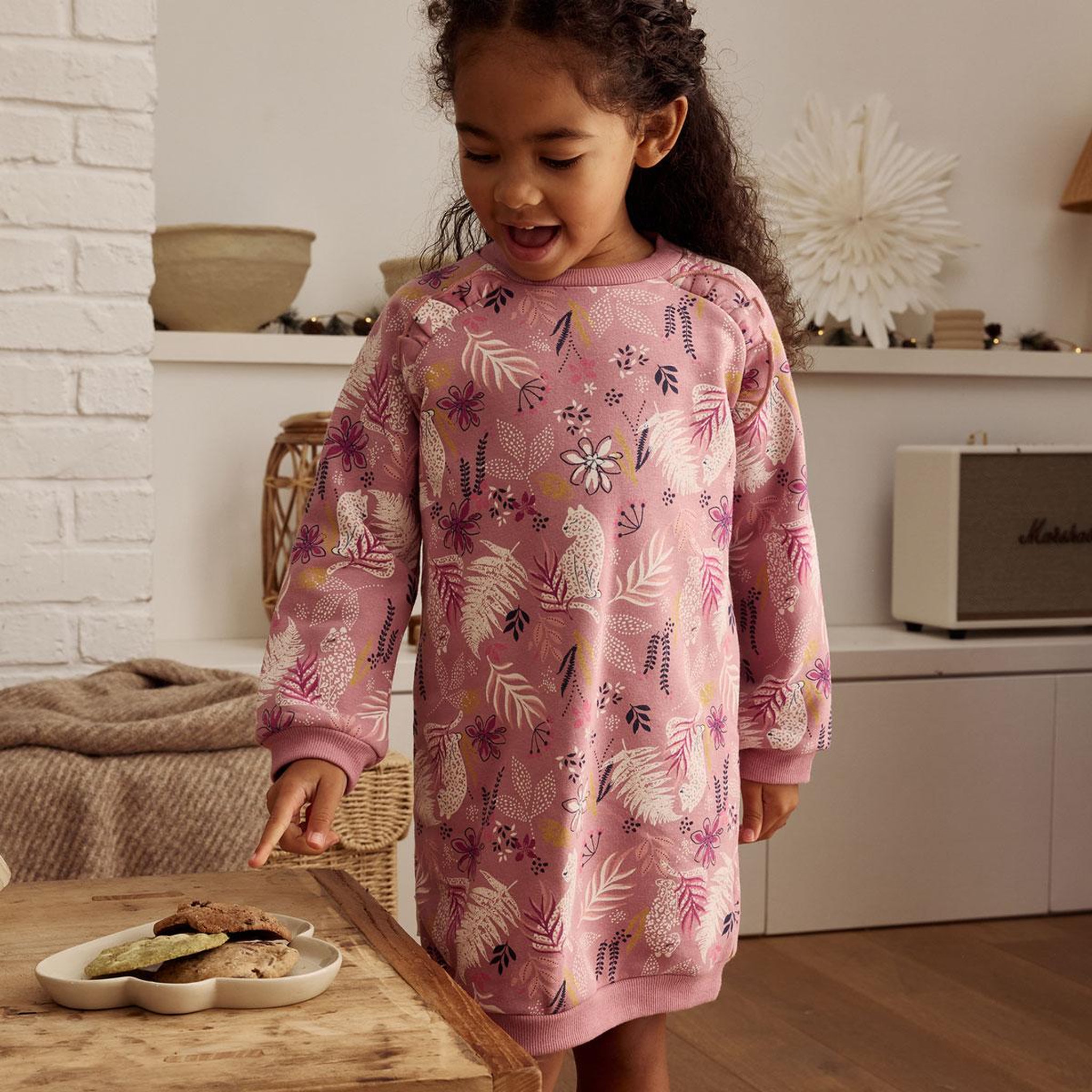 Voir la diapositive 4 : PETIT BEGUIN Robe enfant en molleton louisa