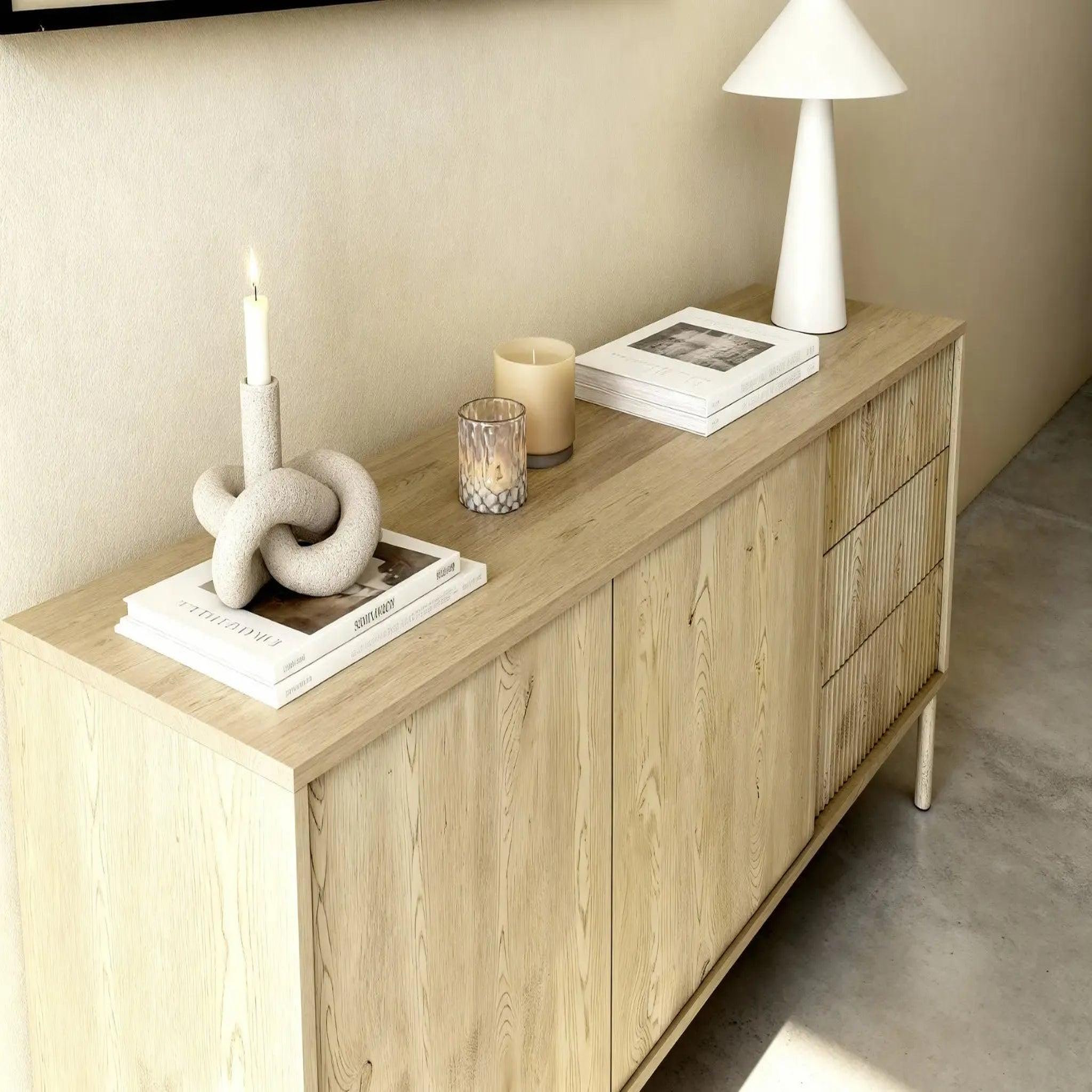Voir la diapositive 4 : CASANOVA PARIS Lorella mini - mini buffet en chêne cremona 153cm