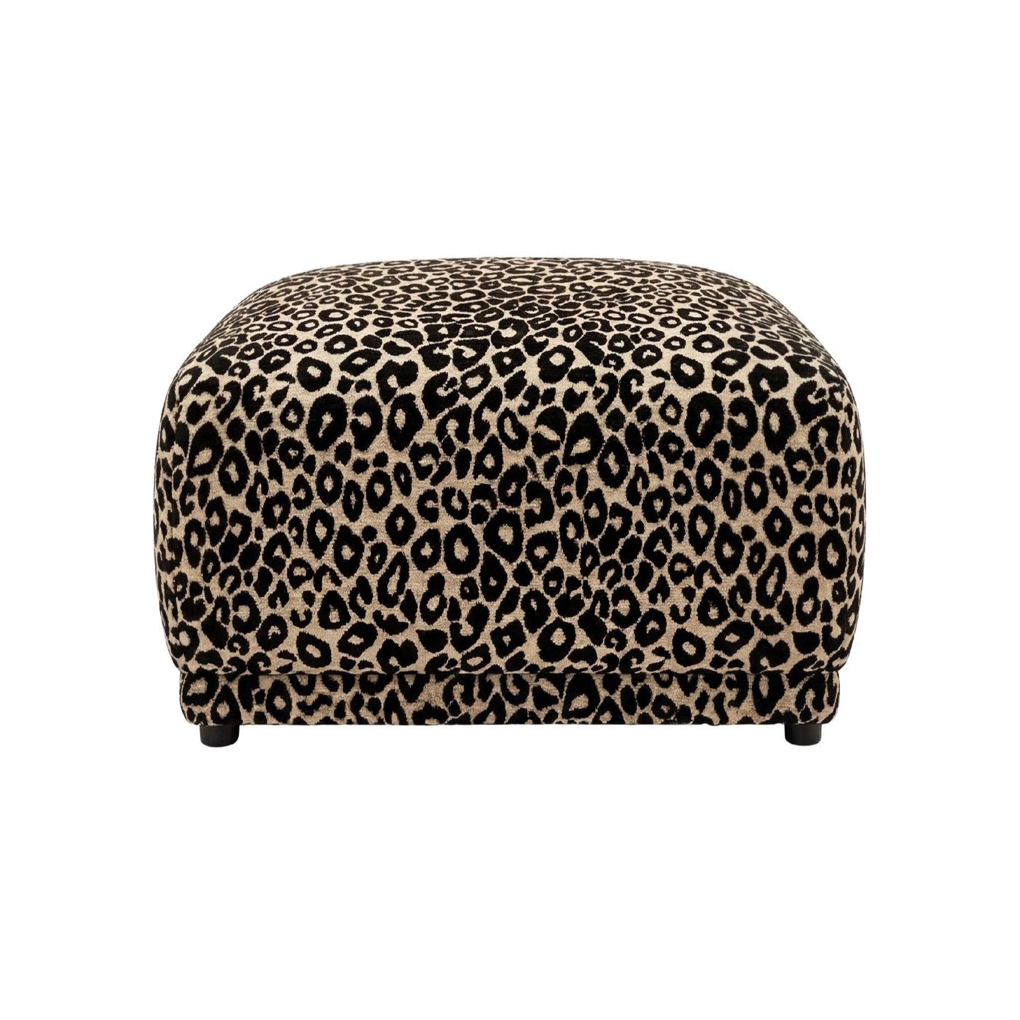 Voir la diapositive 1 : CASANOVA PARIS Rosalie - pouf en tissu imprimé animalier 102x83x46