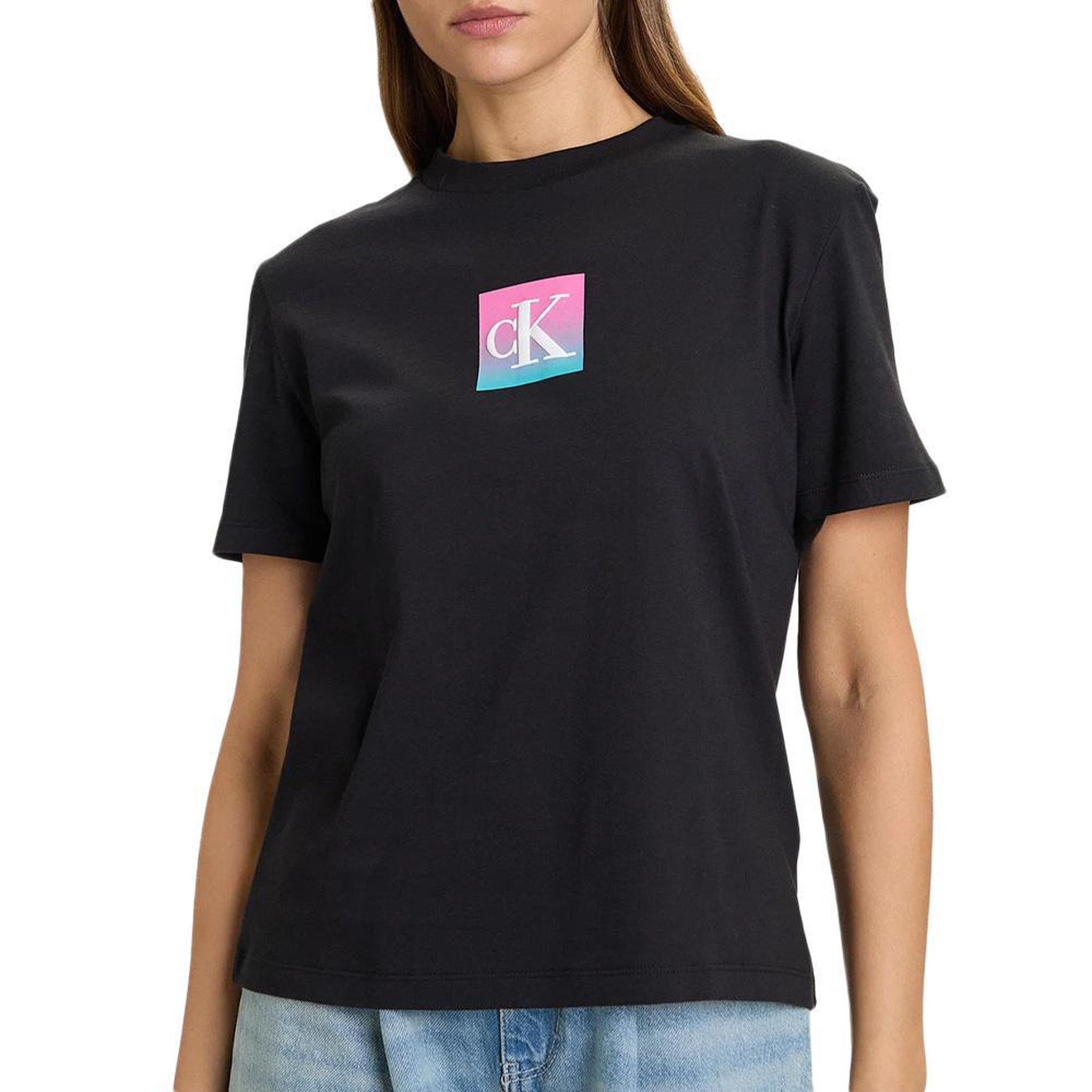 CALVIN KLEIN JEANS T-Shirt Noir Femme Calvin Klein Jeans Classic Boxed. Coloris disponibles : Noir