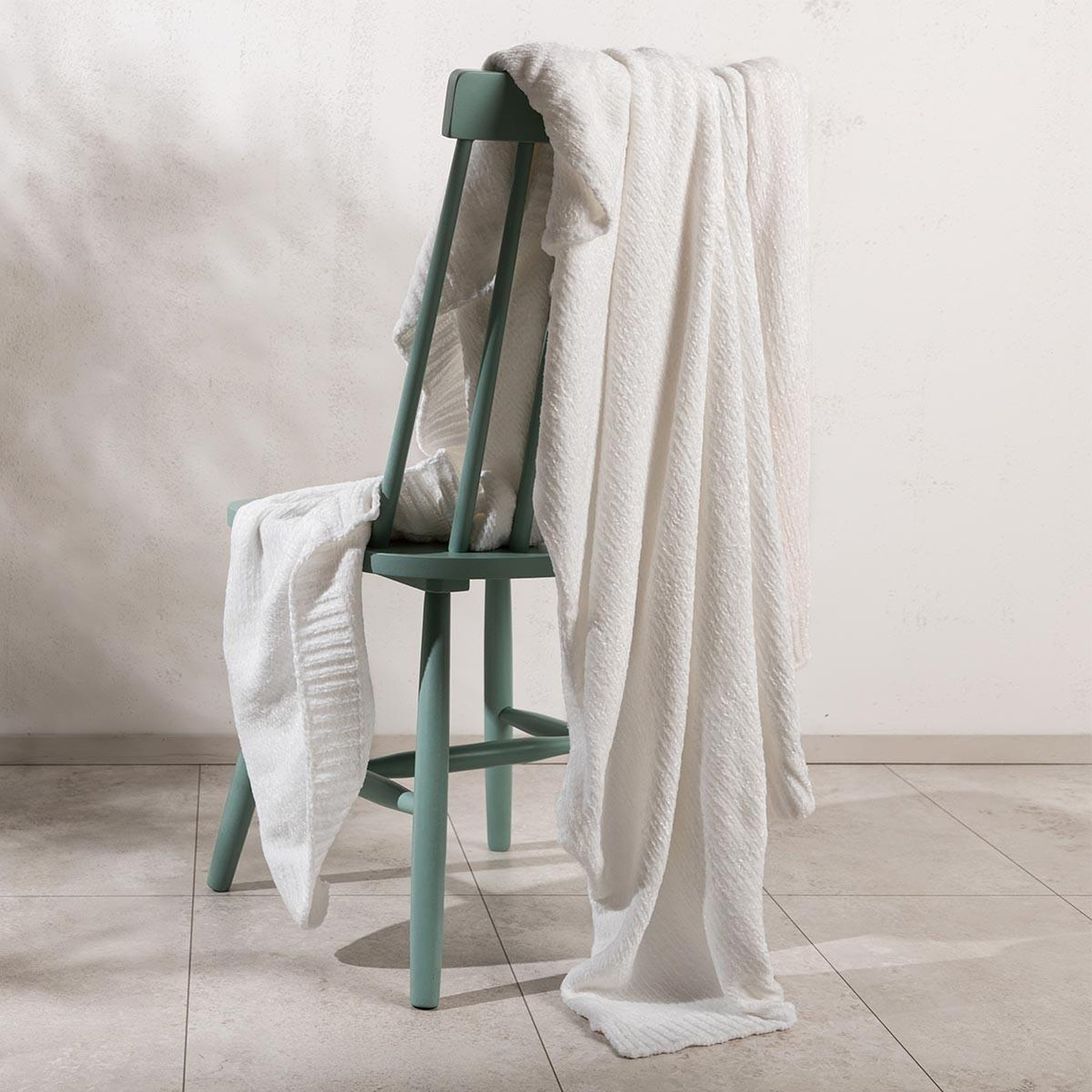 Voir la diapositive 6 : Paris Prix Plaid chenille  ally  130x170cm blanc