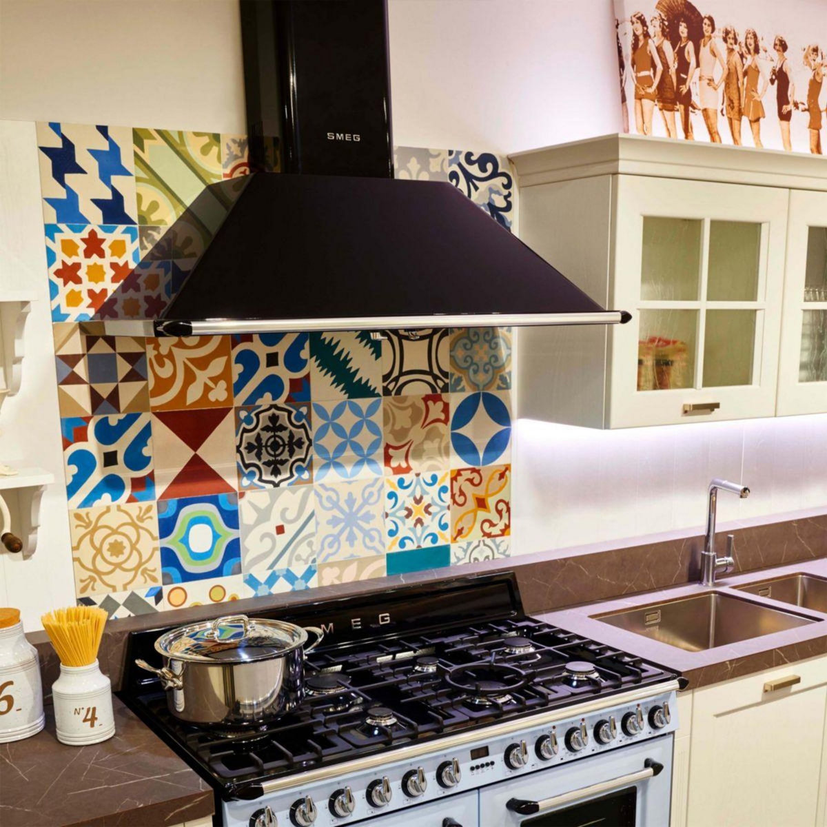 SMEG Hotte décorative murale KT110BLE