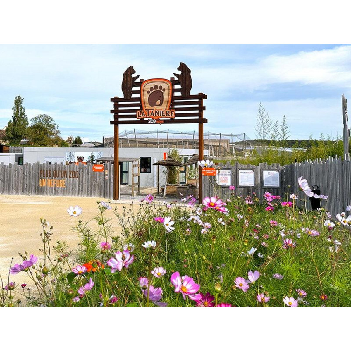 Smartbox 2 entrées adulte pour la Tanière Zoo Refuge près de Chartres - Coffret Cadeau Multi-thèmes