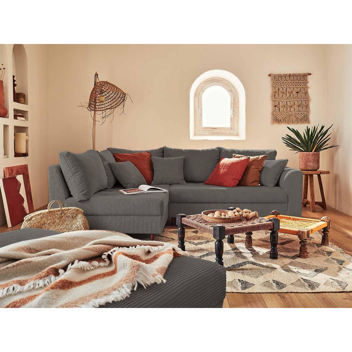 LISA DESIGN Rune - canapé d'angle gauche - 4 places - avec pouf d'appoint - en velours côtelé