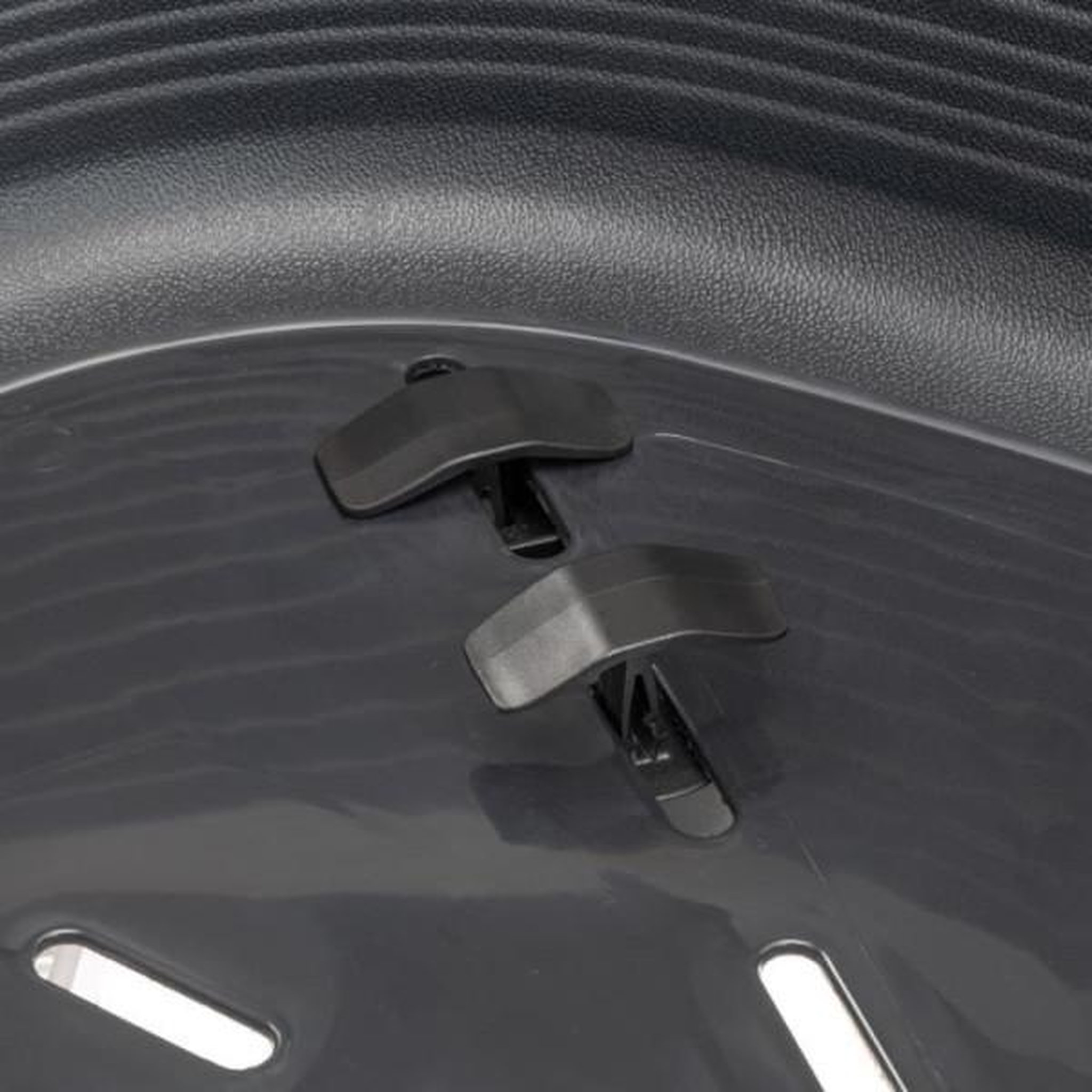 Voir la diapositive 6 : Ferplast Corbeille - FERPLAST - THRONE 4 - Avec coussin relax - Noir