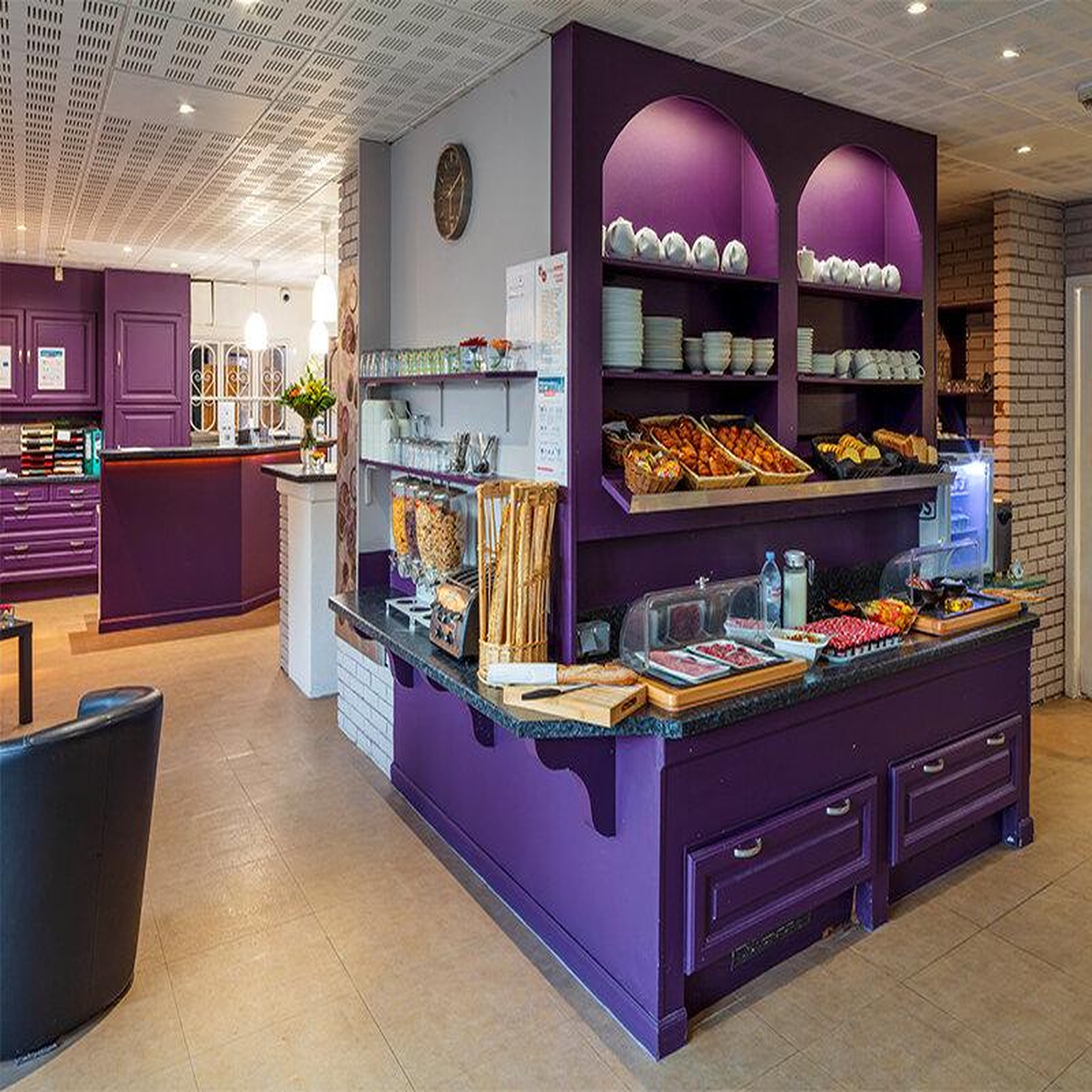 Voir la diapositive 4 : Smartbox Séjour gourmand près de valence : 3 jours en famille avec entrée à la cité du chocolat - coffret cadeau séjour