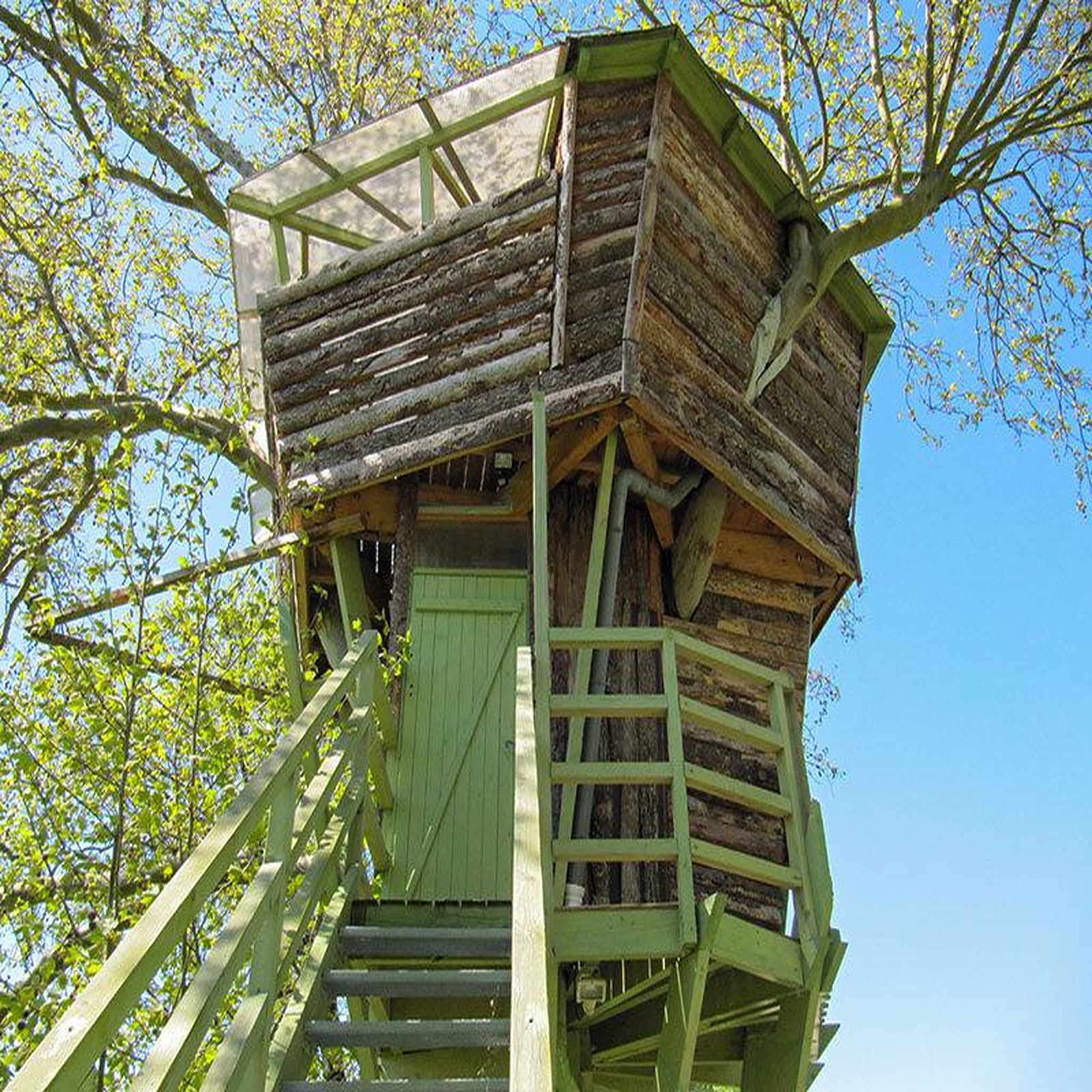 Voir la diapositive 4 : Smartbox Séjour insolite : 3 jours en chalet sur pilotis près de cognac - coffret cadeau séjour
