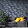 Voir la diapositive 3 : DUTCH WALLCOVERINGS DUTCH WALLCOVERINGS Papier peint Arbres tropicaux Bleu et argente
