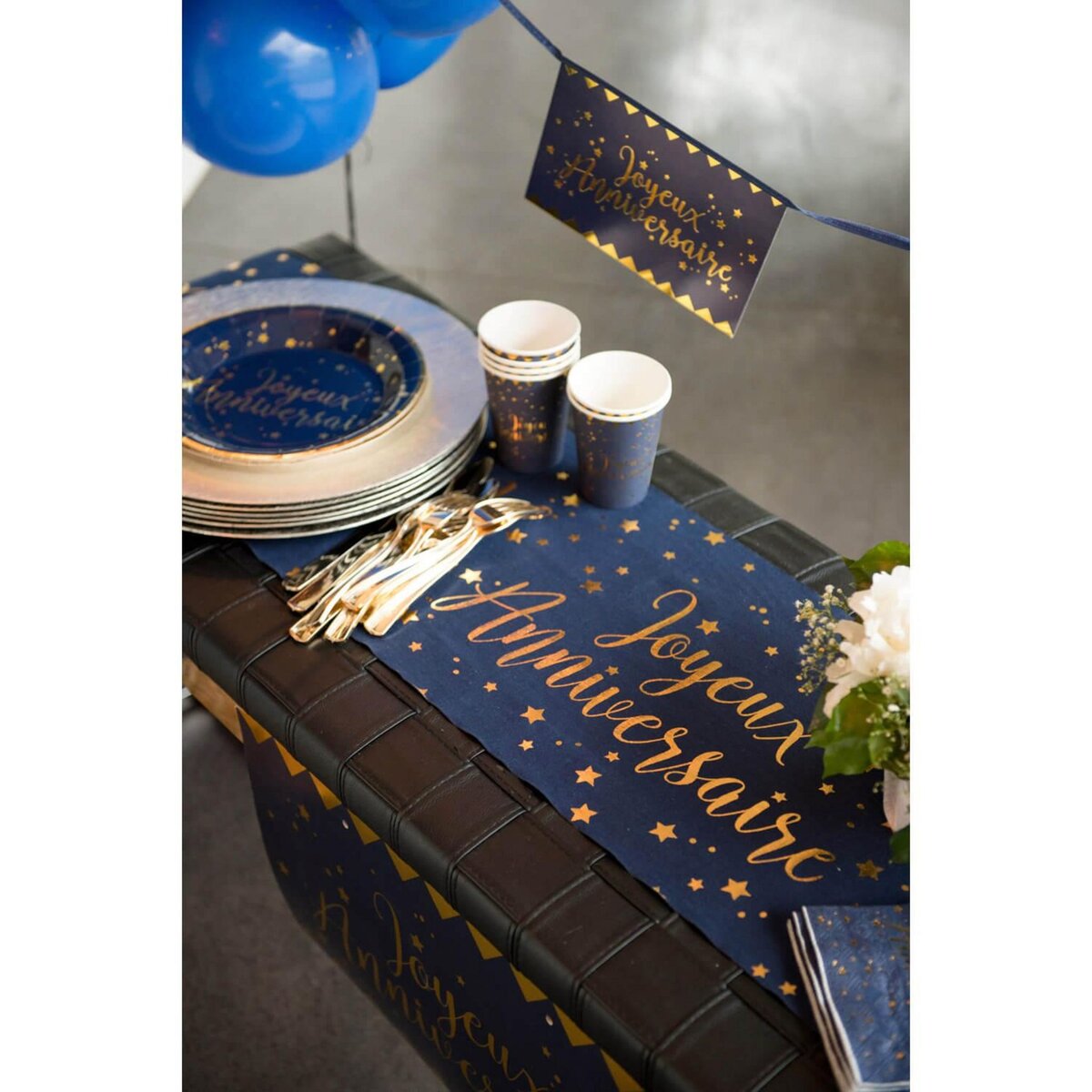 Chemin de table en coton 3m - Joyeux Anniversaire Bleu pas cher 