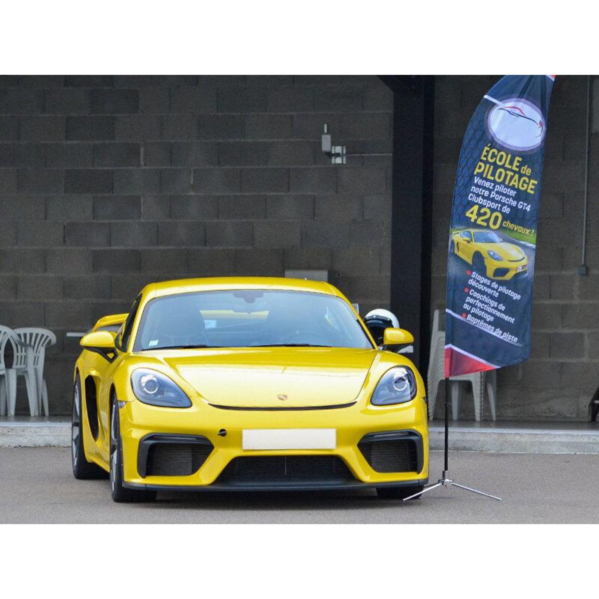 Smartbox Pilotage d'une Porsche GTA 4 Clubsport pendant 2 tours sur le circuit de Bresse - Coffret Cadeau Sport & Aventure