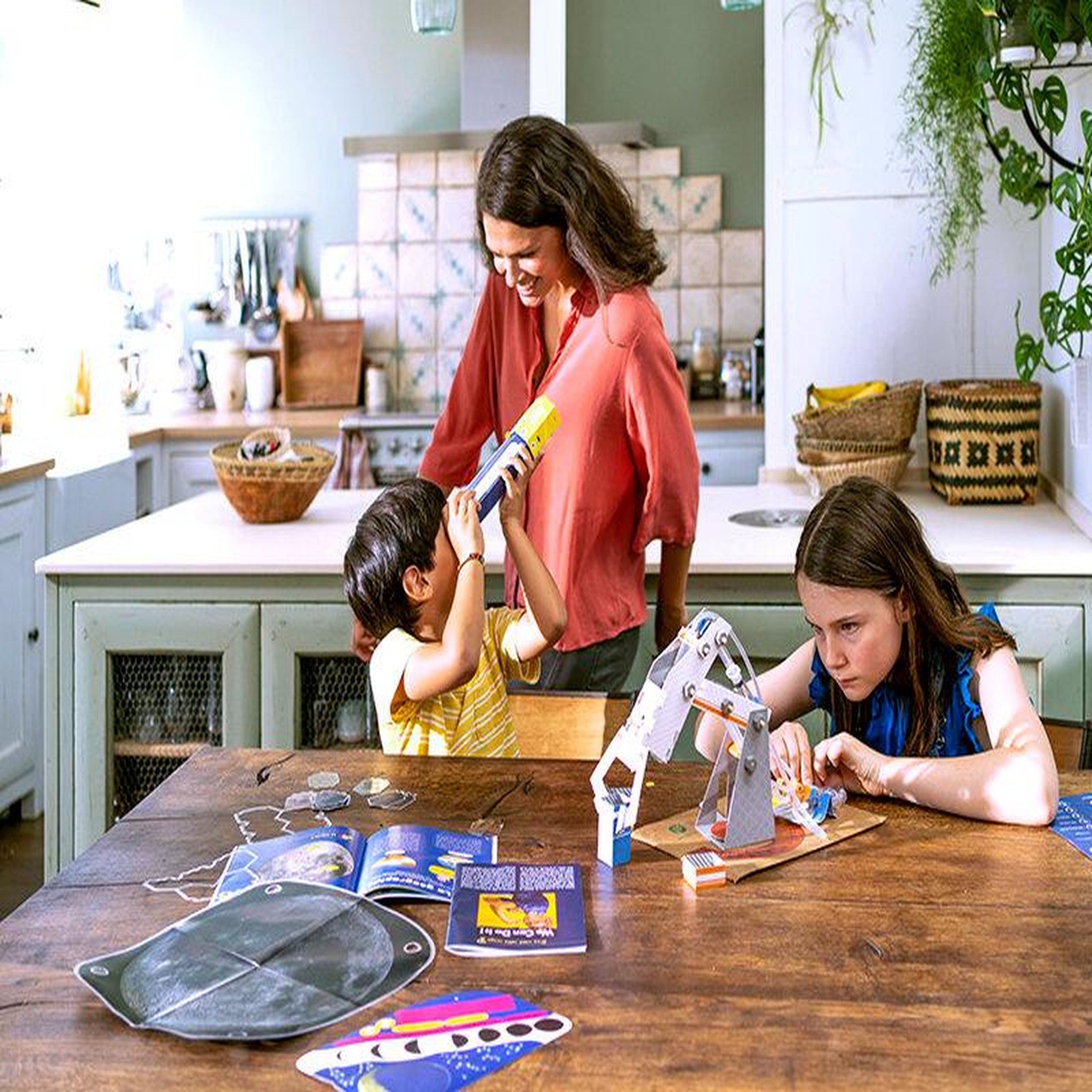 Voir la diapositive 4 : Smartbox Abonnement Pandacraft Explore de 12 mois pour 1 enfant de 5 à 8 ans - Coffret Cadeau Sport & Aventure