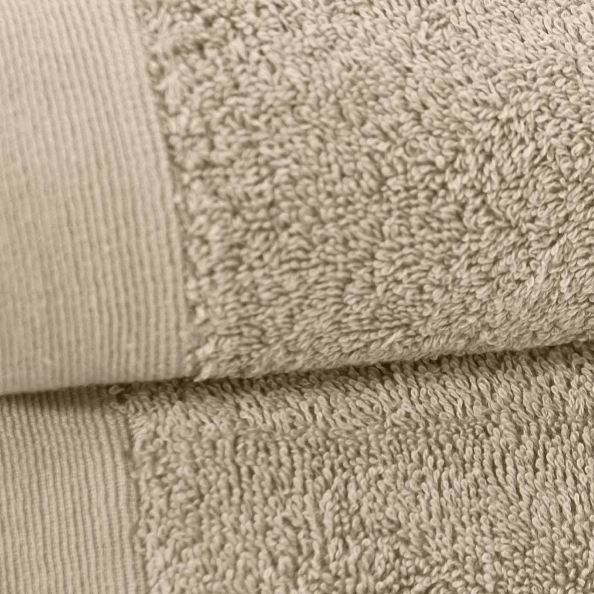 Voir la diapositive 3 : Sensei Maison Ensemble de bain 6 pièces 500 g/m² STUDIO (2 draps de douche +2 serviettes de toilette + 2 gants)