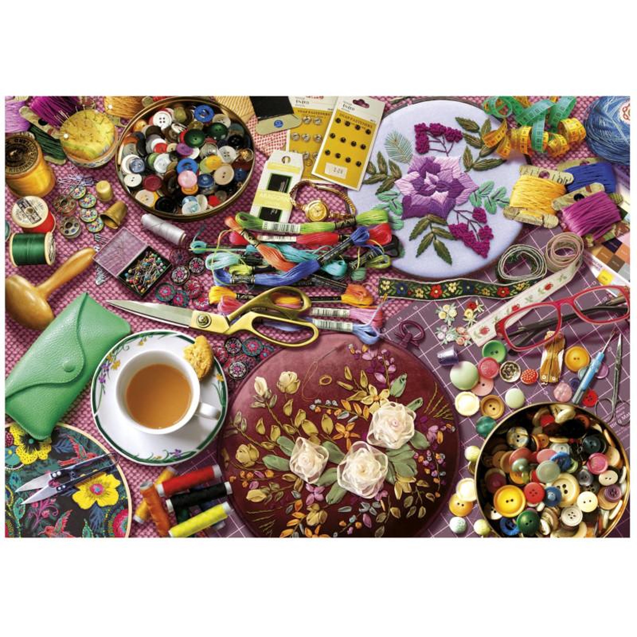 Voir la diapositive 2 : EDUCA Puzzle 2000 pièces - La table de couture - 96 x 68 cm - Dès 15 ans - Educa