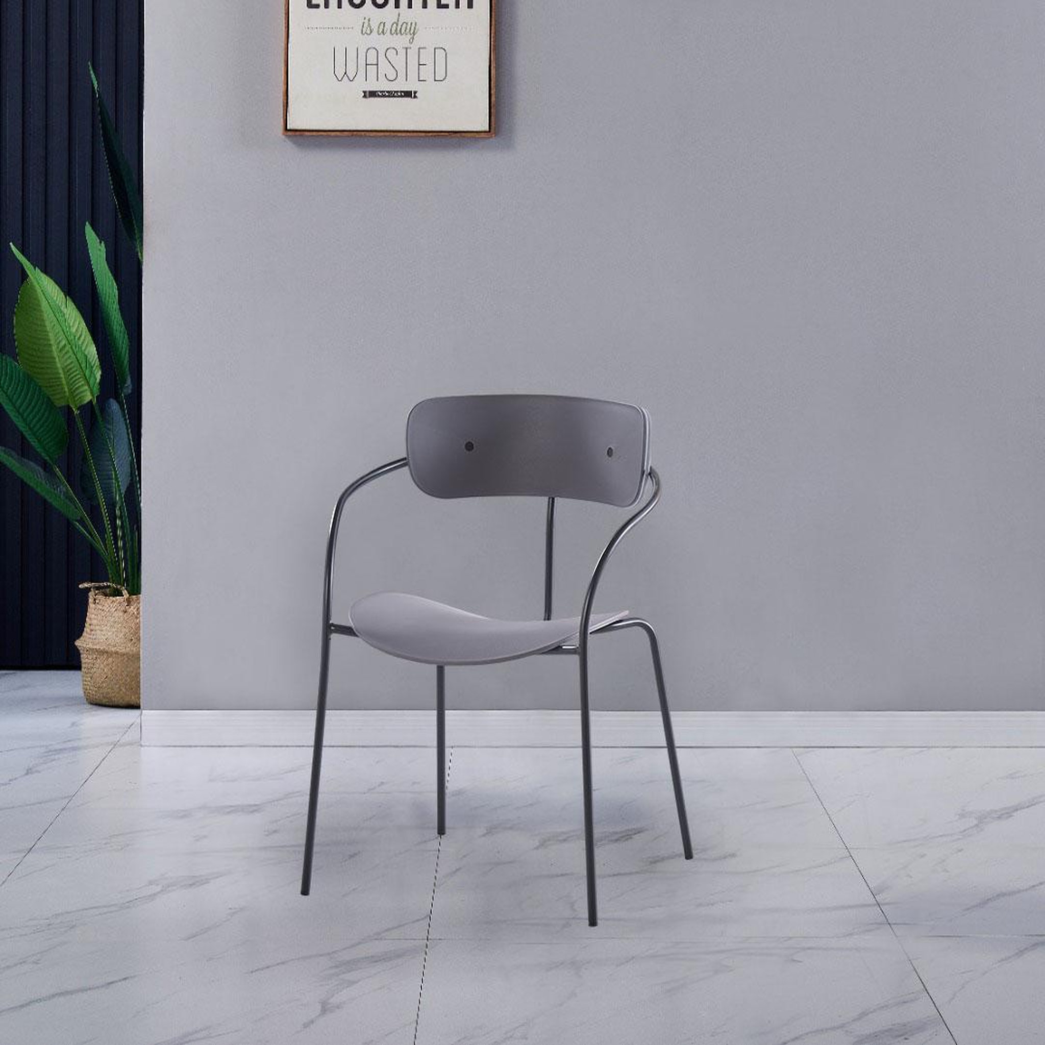 Voir la diapositive 2 : CONCEPT USINE Lot de 4 chaises gris foncé design alexia