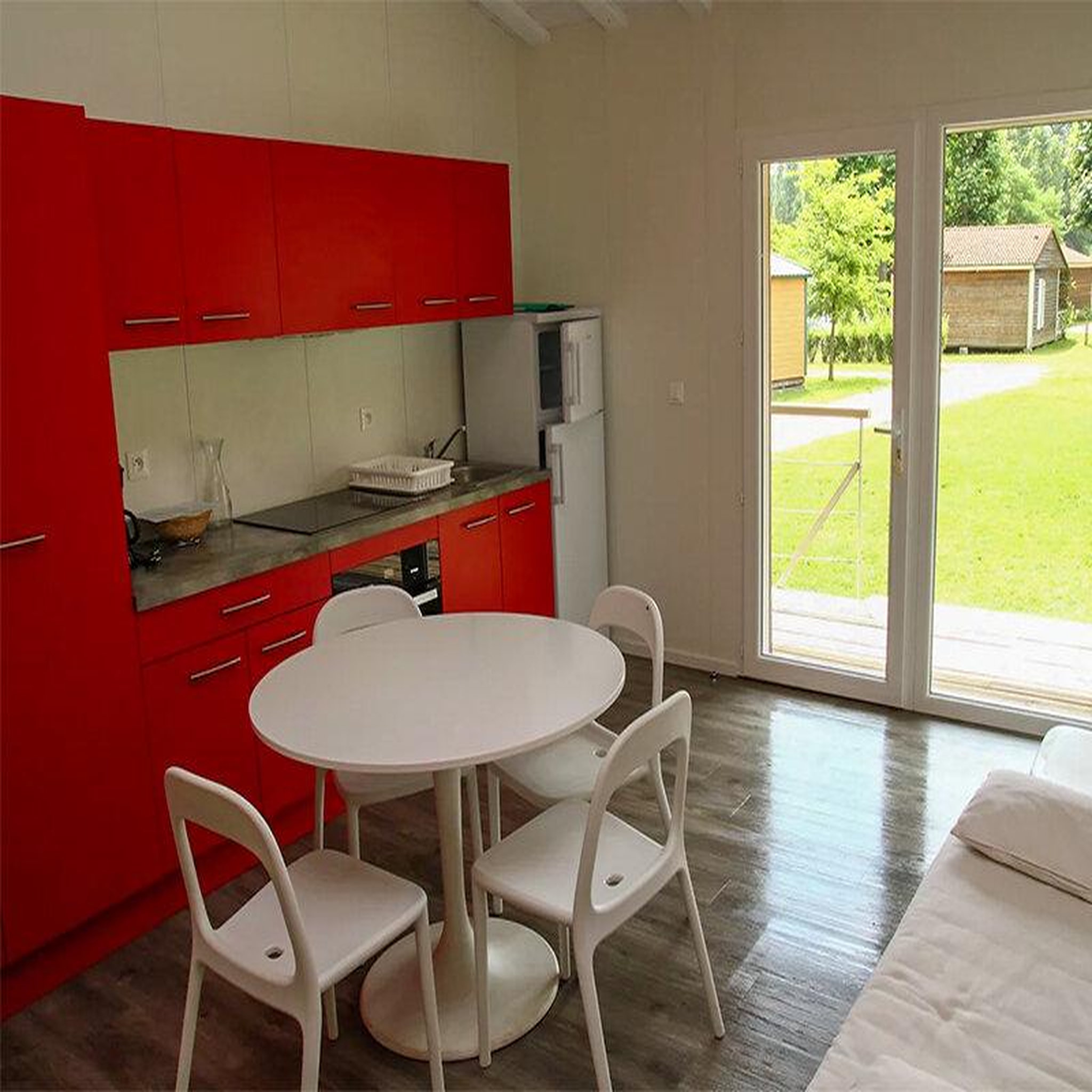 Voir la diapositive 2 : Smartbox 3 jours en famille dans un chalet près de clermont-ferrand - coffret cadeau séjour