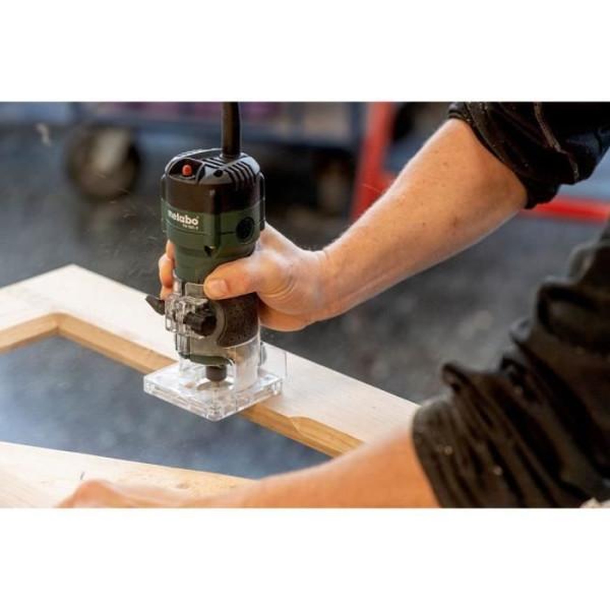 Voir la diapositive 6 : METABO Affleureuse - METABO - FM 500-6 - 500W - Electrique - Bois