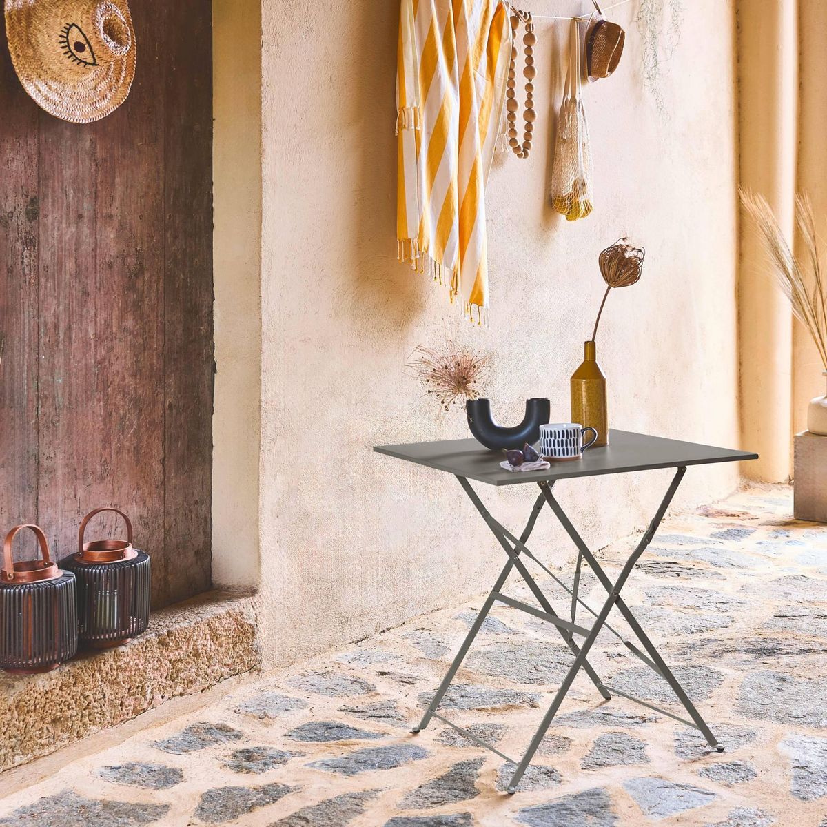 SWEEEK Table jardin bistrot pliable - Emilia carrée - Table carrée 70x70cm en acier thermolaqué