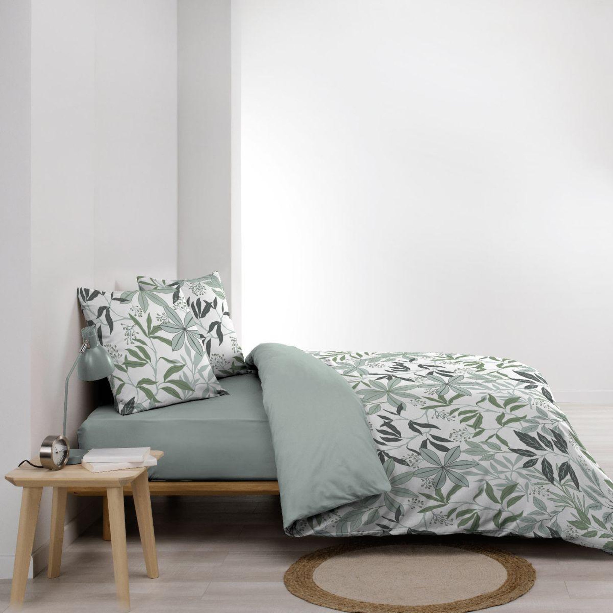 Voir la diapositive 3 : Douceur d'Intérieur Parure de lit 3 pièces  voltine  240x220cm sauge