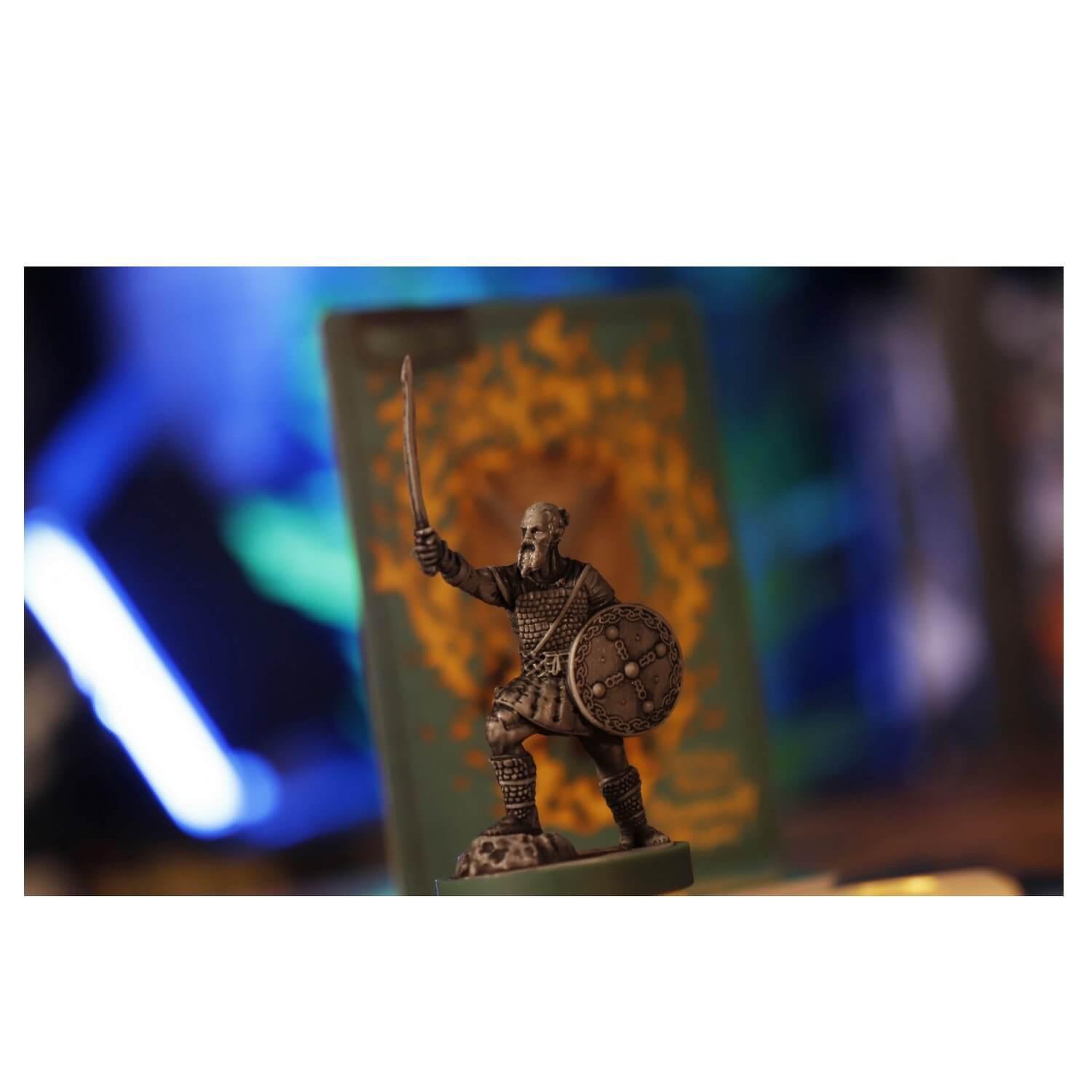Voir la diapositive 3 : Iello Jeu de stratégie Iello Unmatched Petit Chaperon Rouge vs. Beowulf